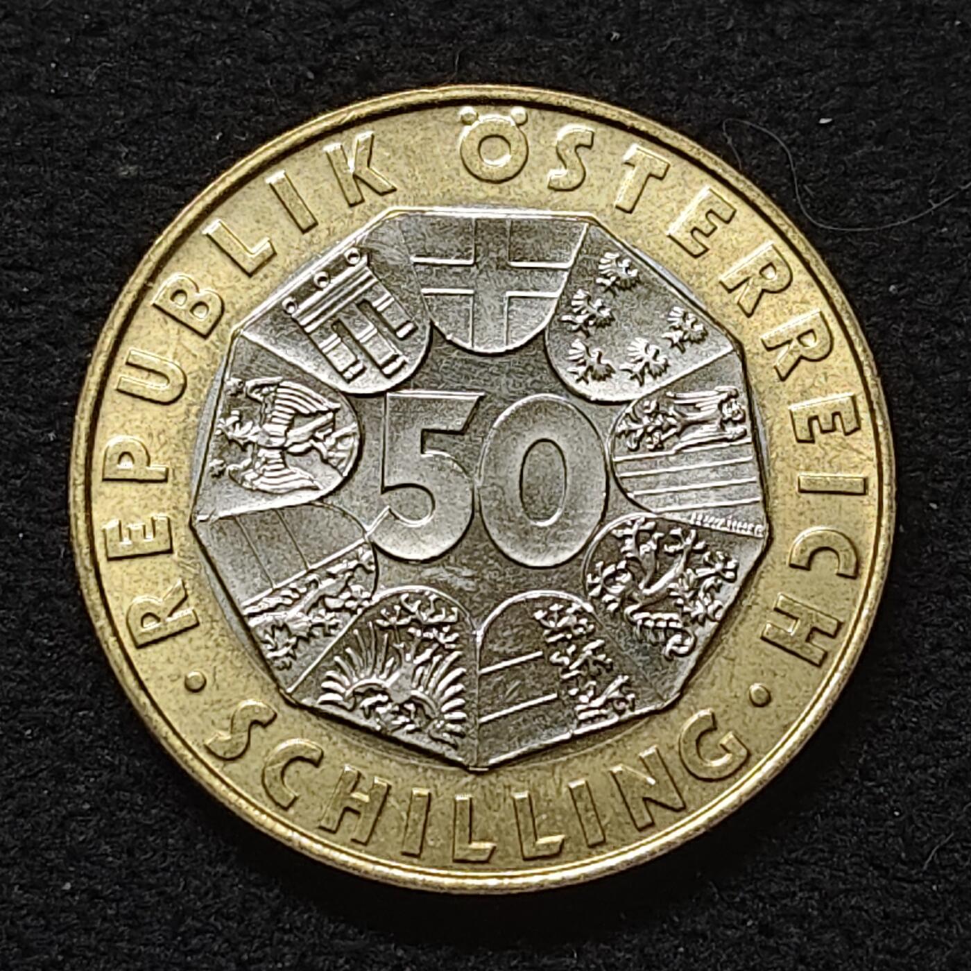 【全场包邮】纯粹捡漏拍484场（免费代拍第21场） 奥地利2000年50先令汽车工程师费迪南德·保时捷诞生100周年双色纪念币