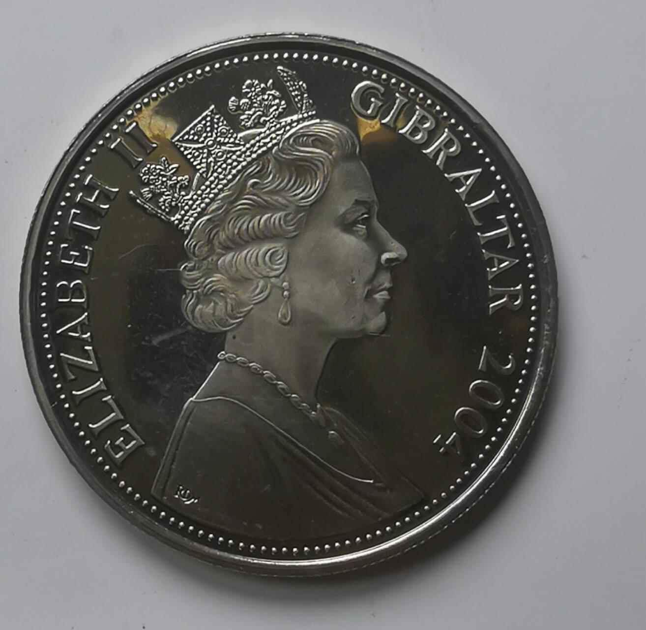 巨藏钱币第七期硬币场12月12号20点开拍 直布罗陀2004年1克朗精制镍币35mm上下