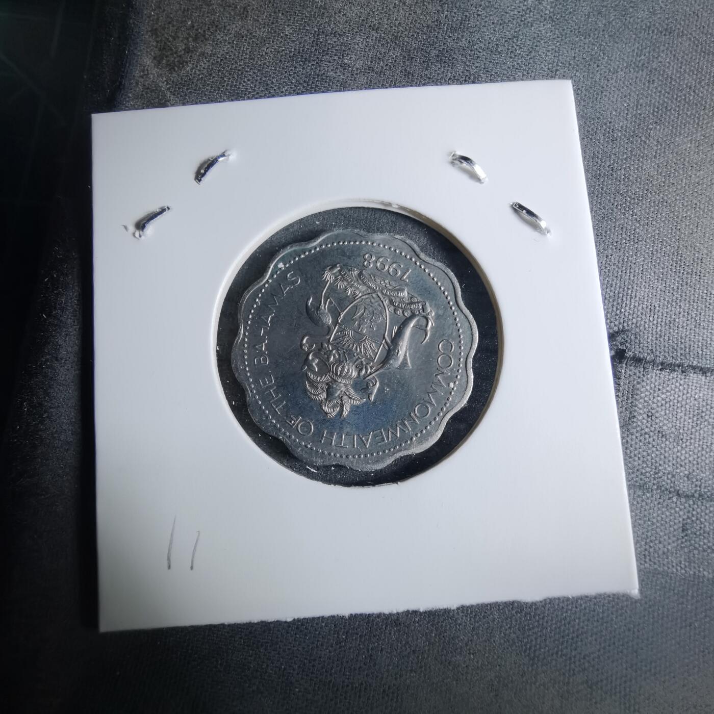 沼泽如烟--第926场 巴哈马1998年10分