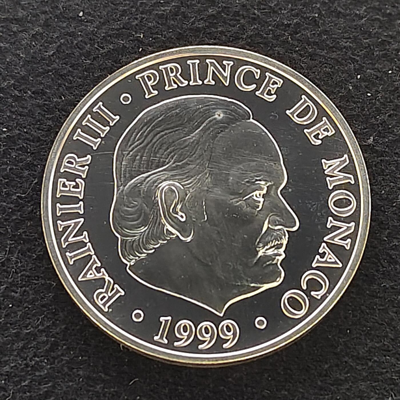 【全场包邮】纯粹捡漏拍485场（免费代拍第22场） 摩纳哥1999年100法郎雷尼尔三世亲王统治50周年（31毫米15克）纪念银币