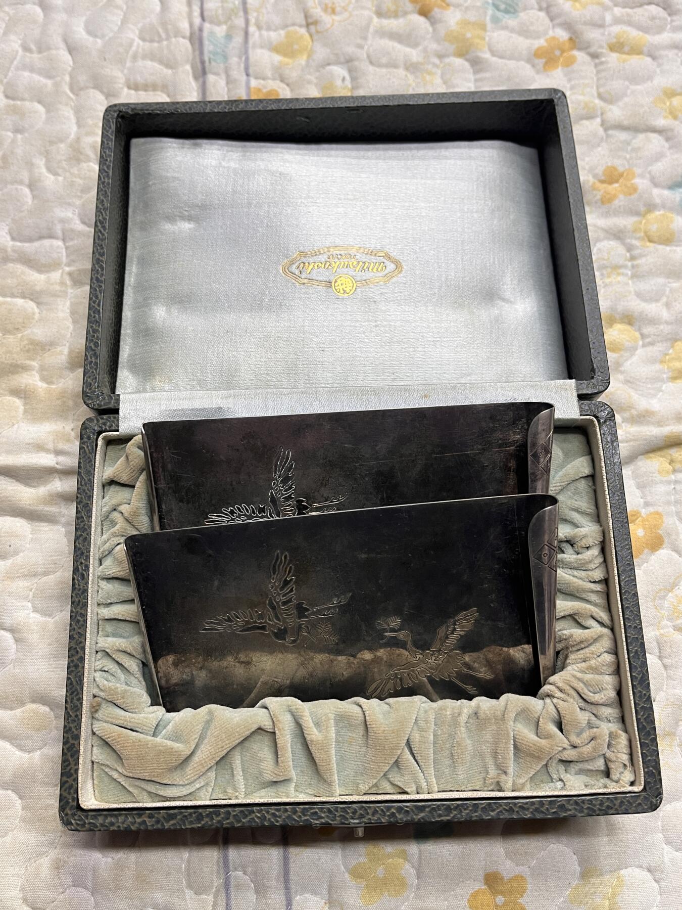 海外回流精品拍卖12.14 原盒全新日本三越款老纯银盘一对