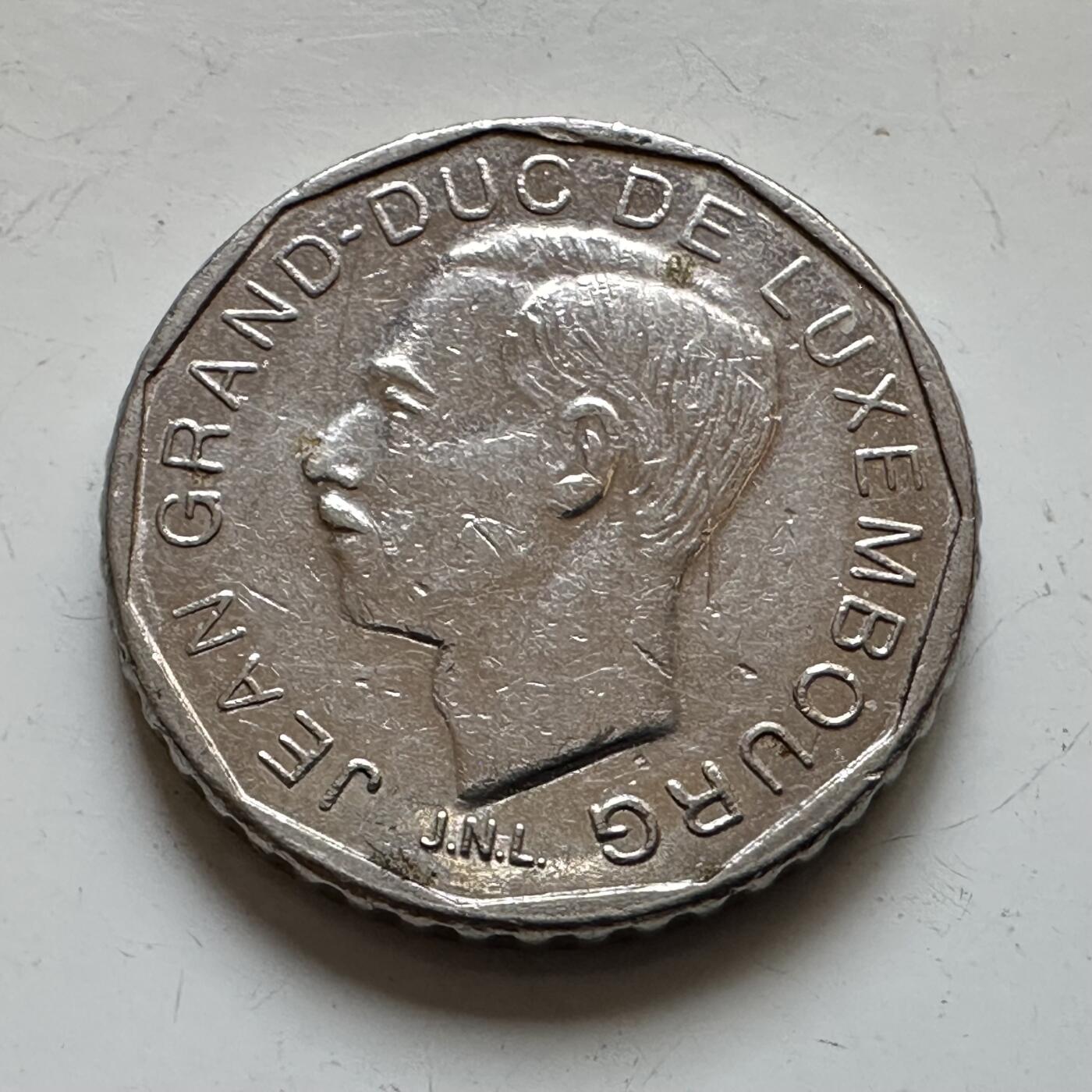 🌹外币初藏🌹🐯2025年第139场  每周二四六晚8️⃣点 接代拍