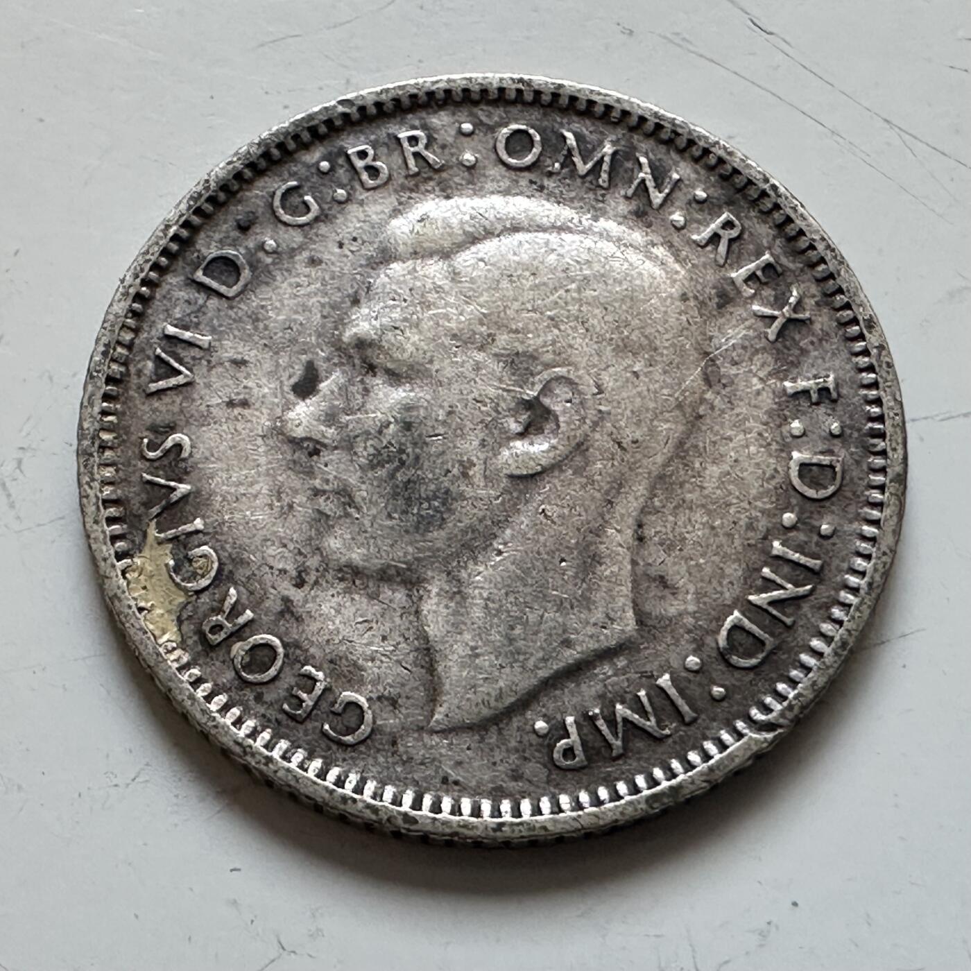 🌹外币初藏🌹🐯2025年第139场  每周二四六晚8️⃣点 接代拍 澳大利亚1942年六便士银币