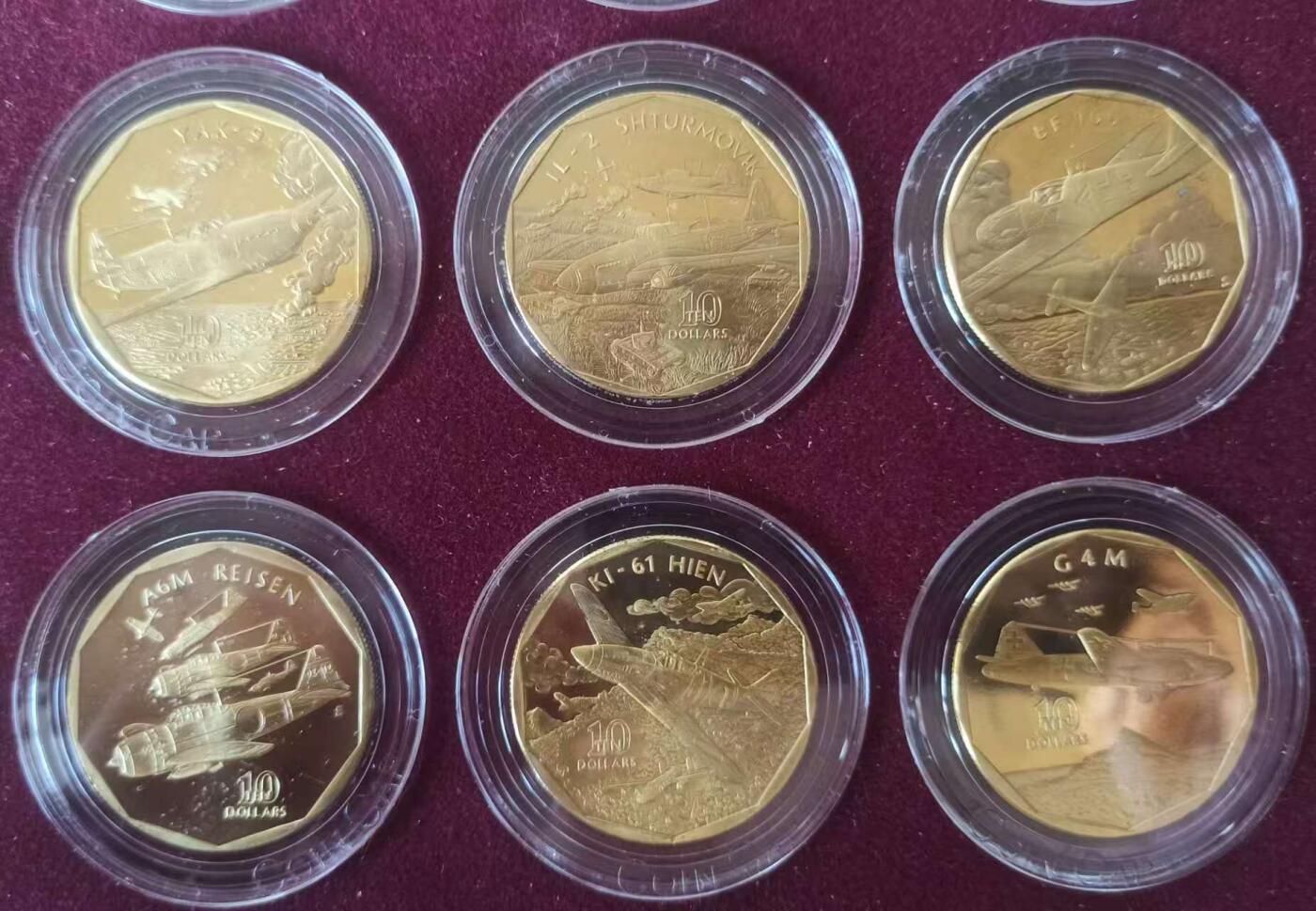 ❤️【币观天下】❤️ 第334期钱币拍卖- 2025.12.12周五晚上6点半场-长期征集拍品 马绍尔群岛二战飞机24枚大套 包含野马、闪电、喷火、飓风、bf109、零战等二战名机，带证书和具体介绍每种飞机一本册子。面值10元