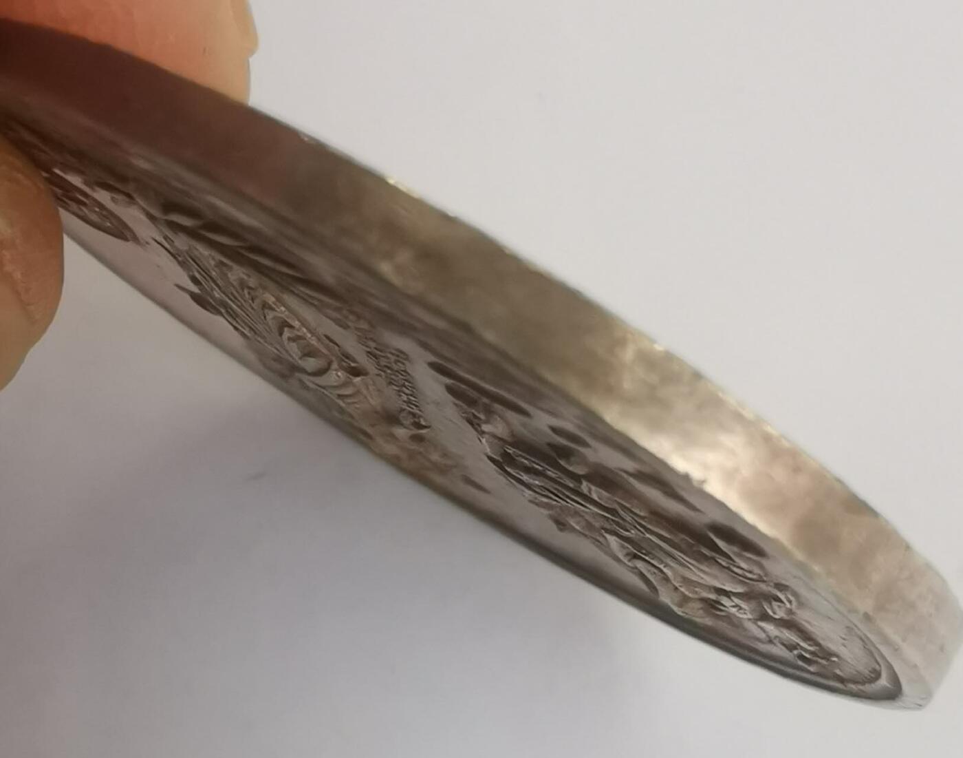 巨藏钱币第七期硬币场12月12号20点开拍 尼珀尔银章20.2克