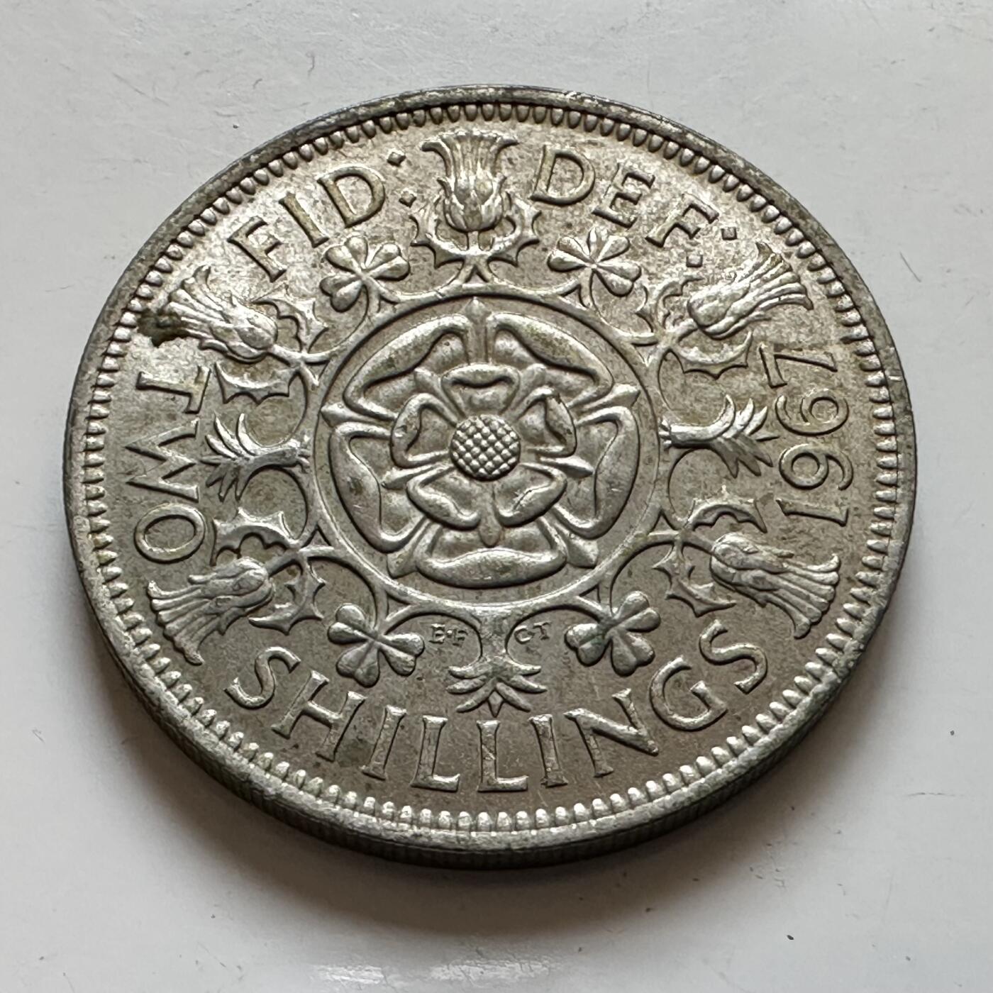 🌹外币初藏🌹🐯2025年第139场  每周二四六晚8️⃣点 接代拍 英国1967年两先令 a