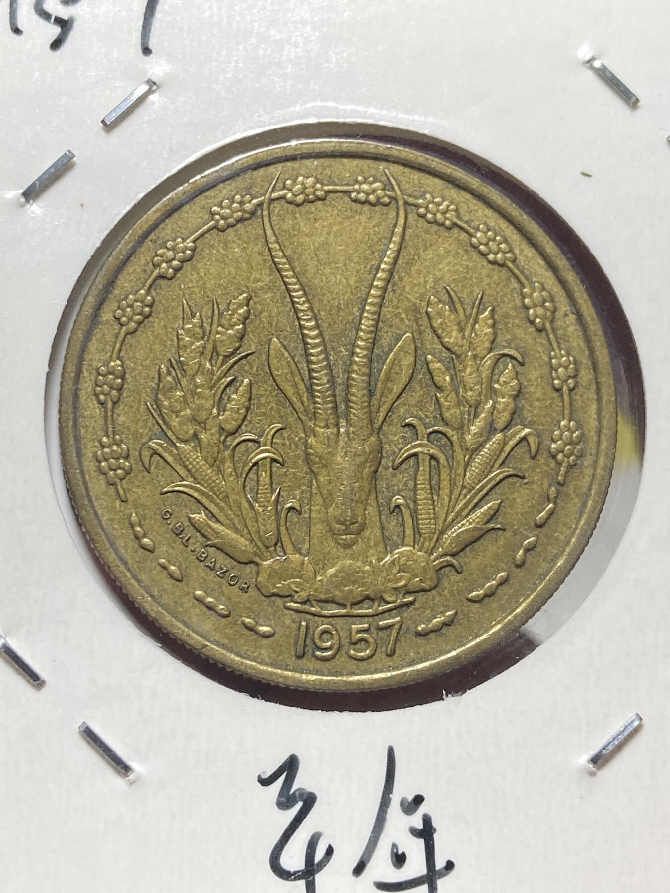 2025年第一百三十五场(总第一百六十一场）外国好品纸夹散币场(免佣金) 法属西非–多哥1957单年份25法郎(仅供多哥地区流通)