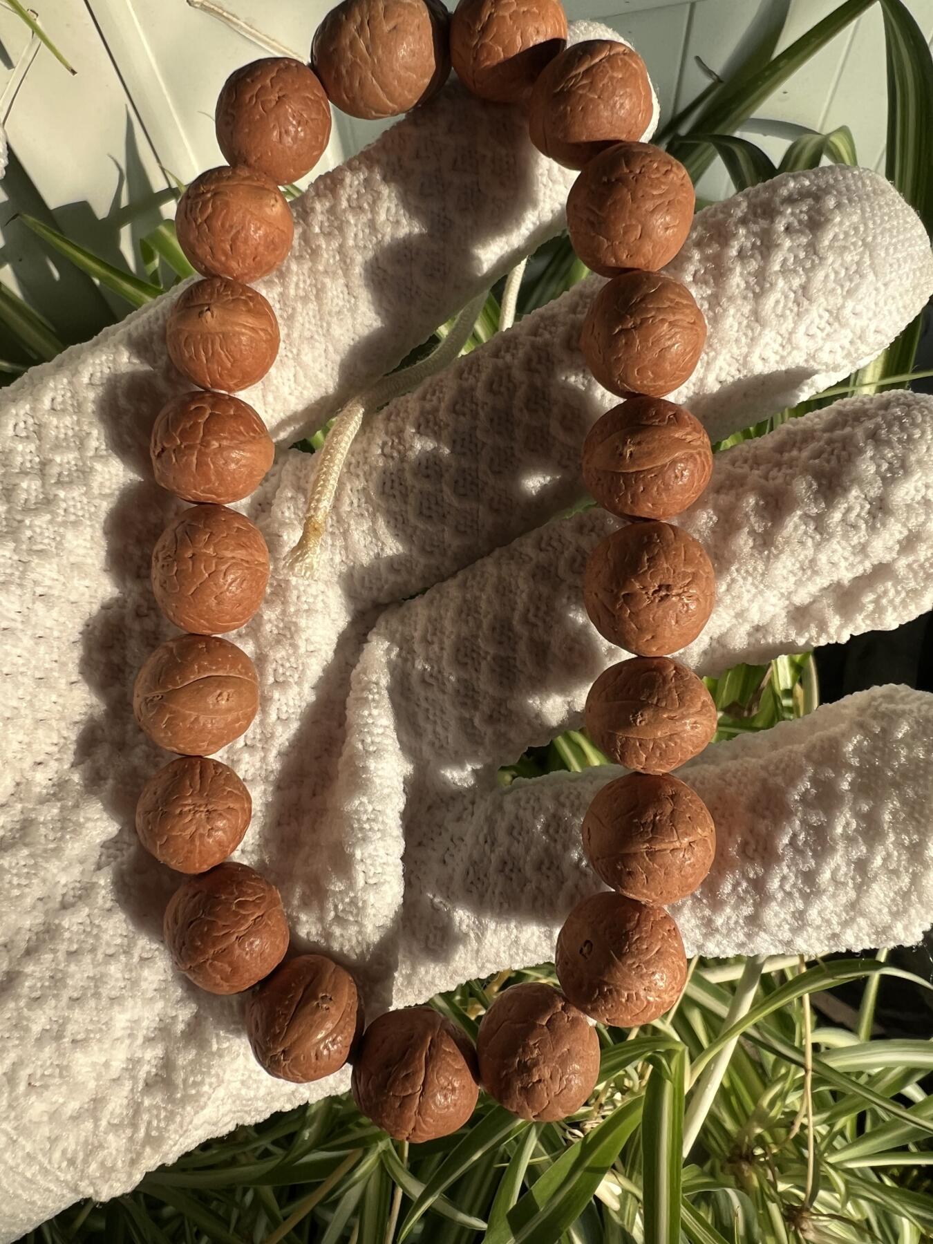 零元拍：凤眼单仓（媲美铁籽）大眼萌12MM左右念珠手串，今年新籽，皮质超棒。