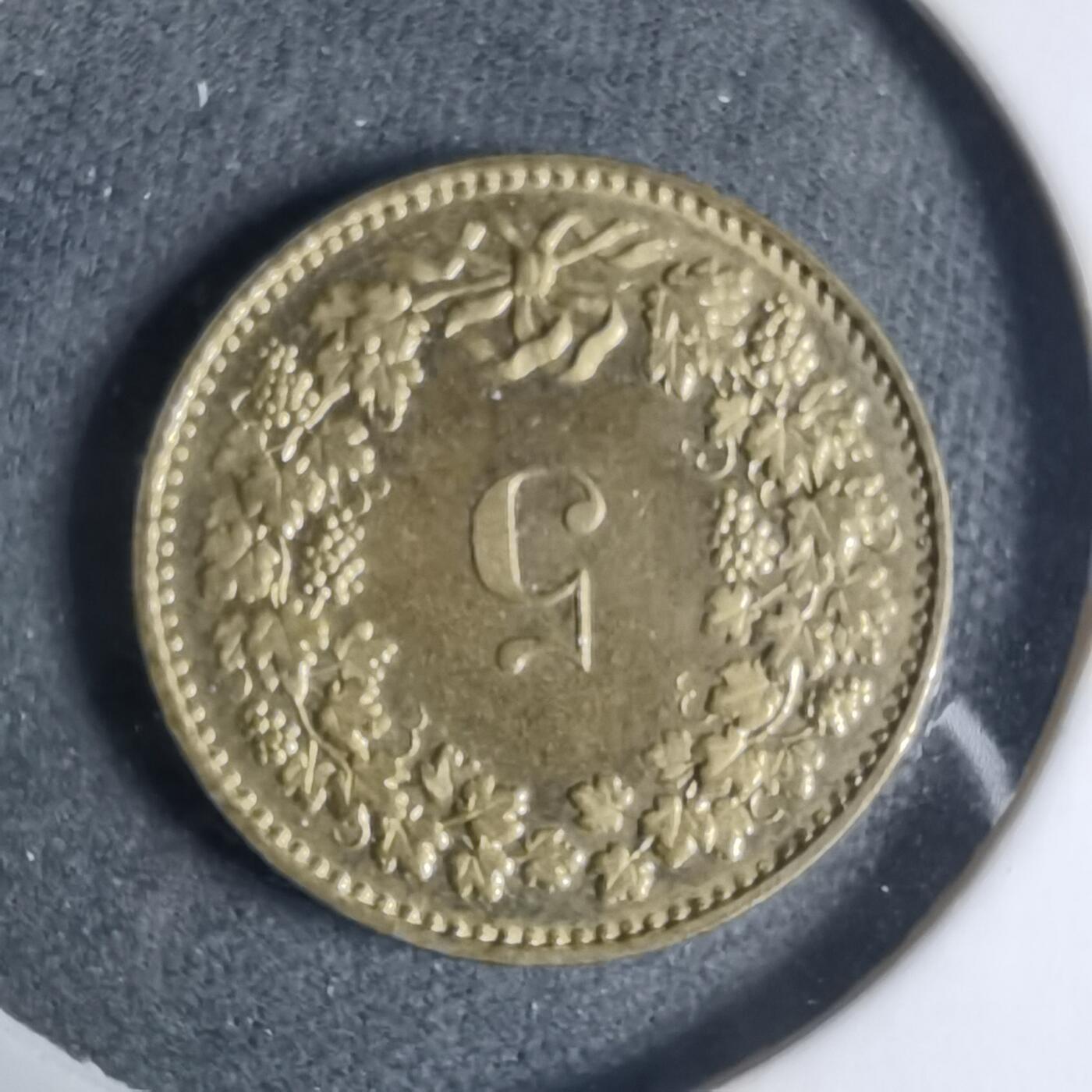 沼泽如烟--第927场 瑞士1983年五分