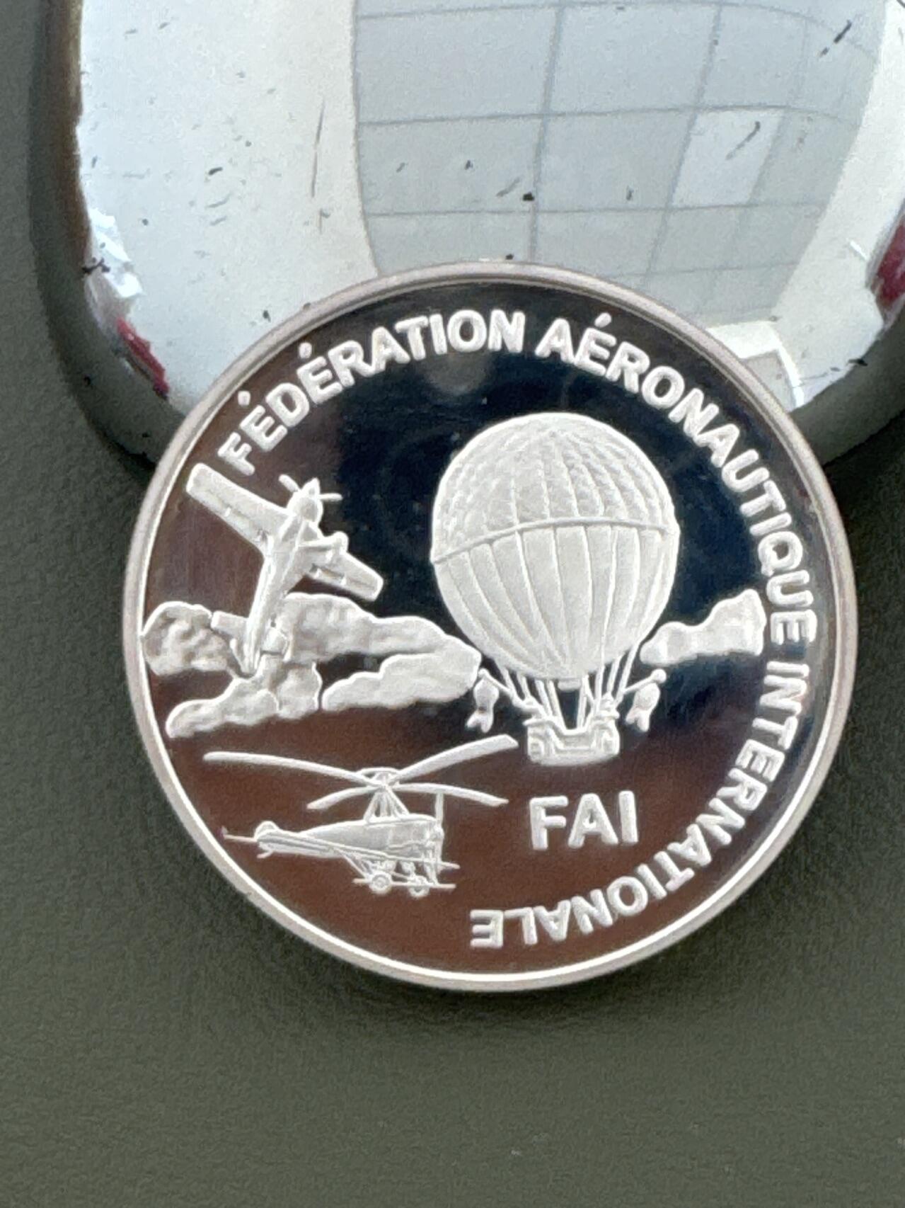 ❤️【币观天下】❤️ 第334期钱币拍卖- 2025.12.12周五晚上6点半场-长期征集拍品 芬兰1998年航空展10欧元精制银币