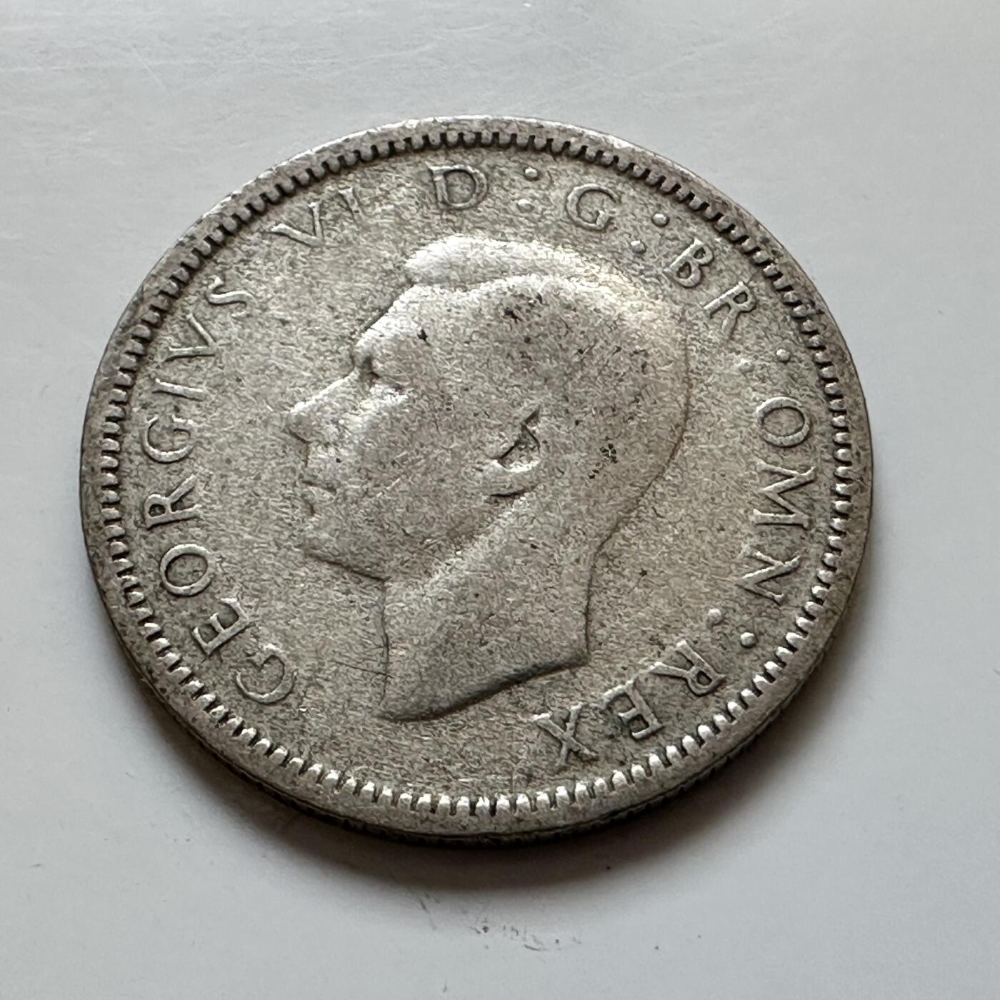 🌹外币初藏🌹🐯2025年第139场  每周二四六晚8️⃣点 接代拍 英国1944年6便士银币 d