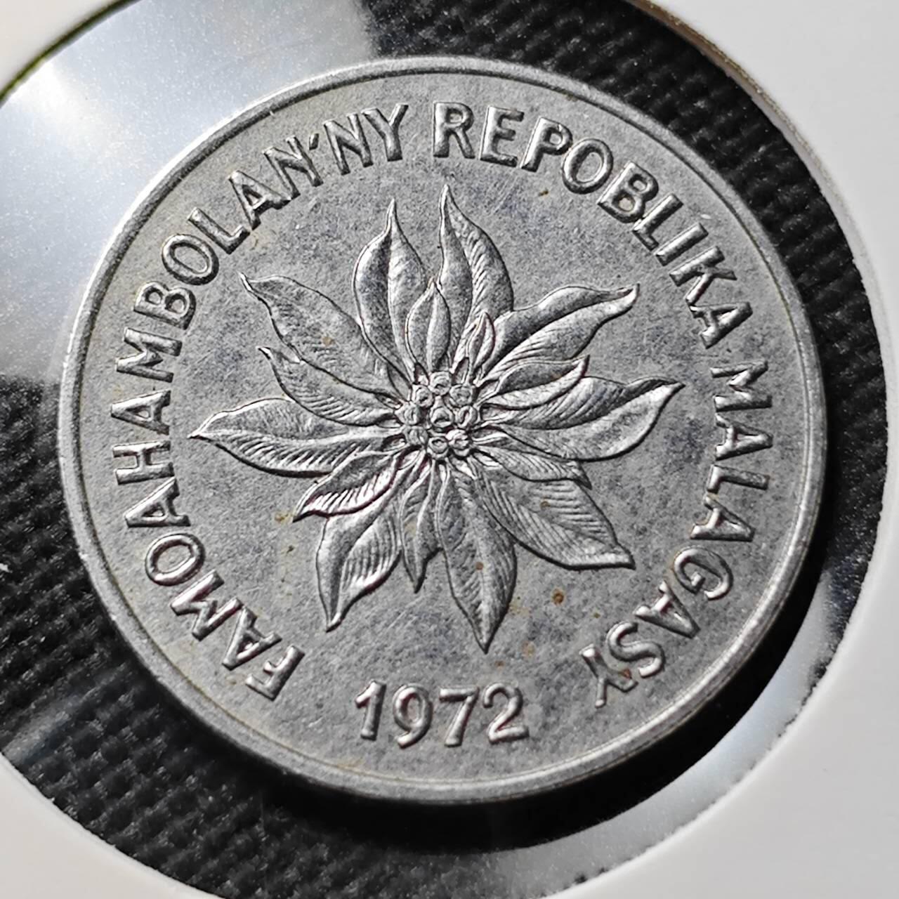 KK钱币收藏小铺 第376期  2月预留时间 周末发货  马达加斯加5法郎