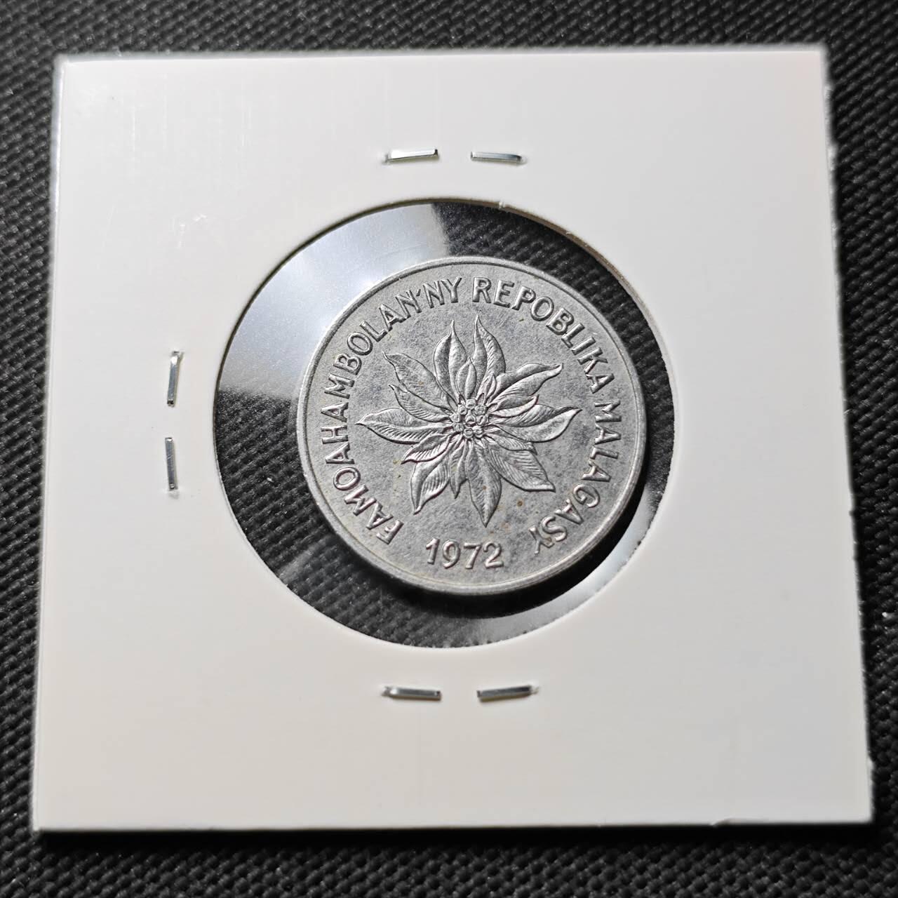 KK钱币收藏小铺 第376期  2月预留时间 周末发货  马达加斯加5法郎