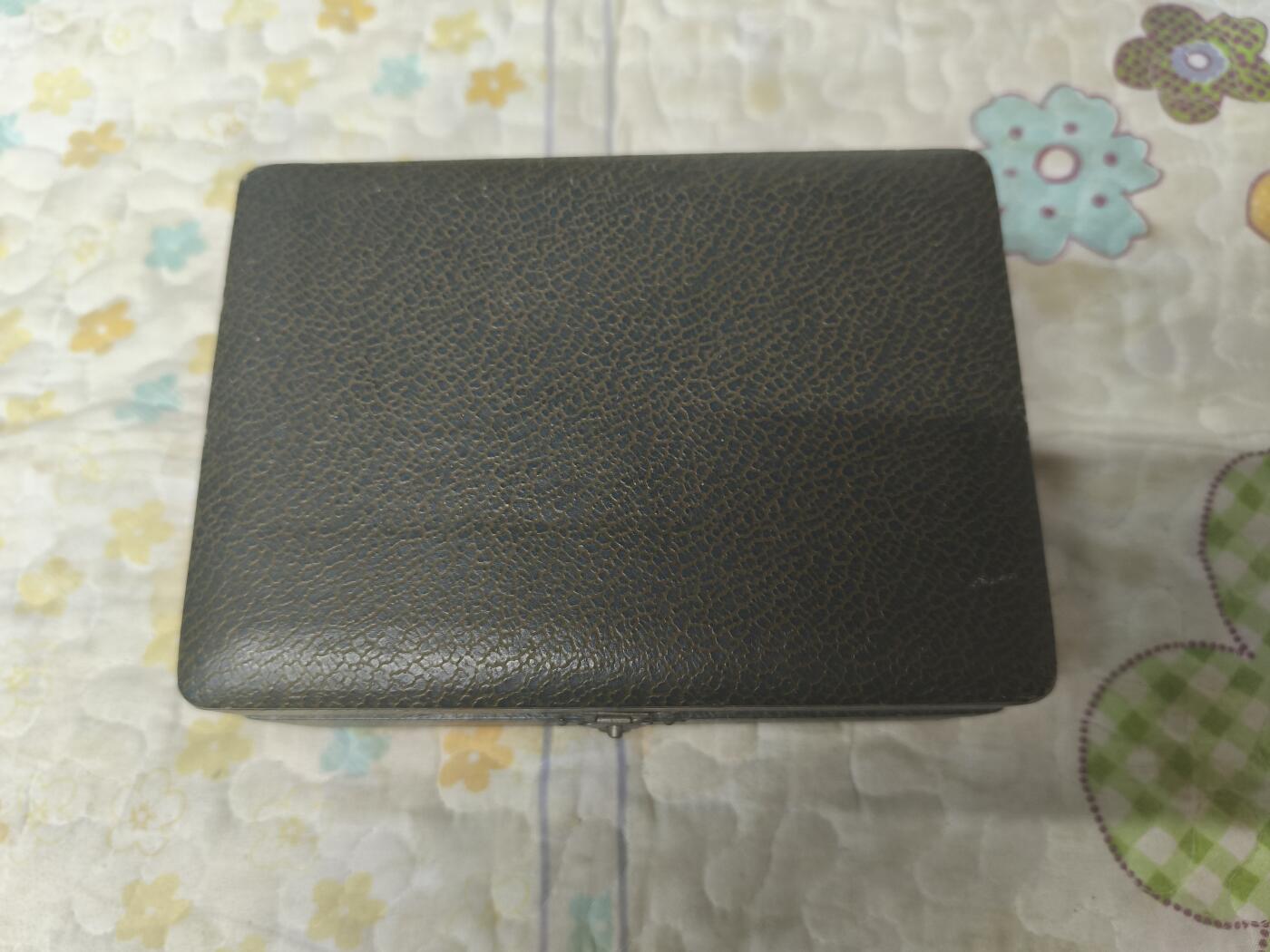 海外回流精品拍卖12.14 原盒全新日本三越款老纯银盘一对