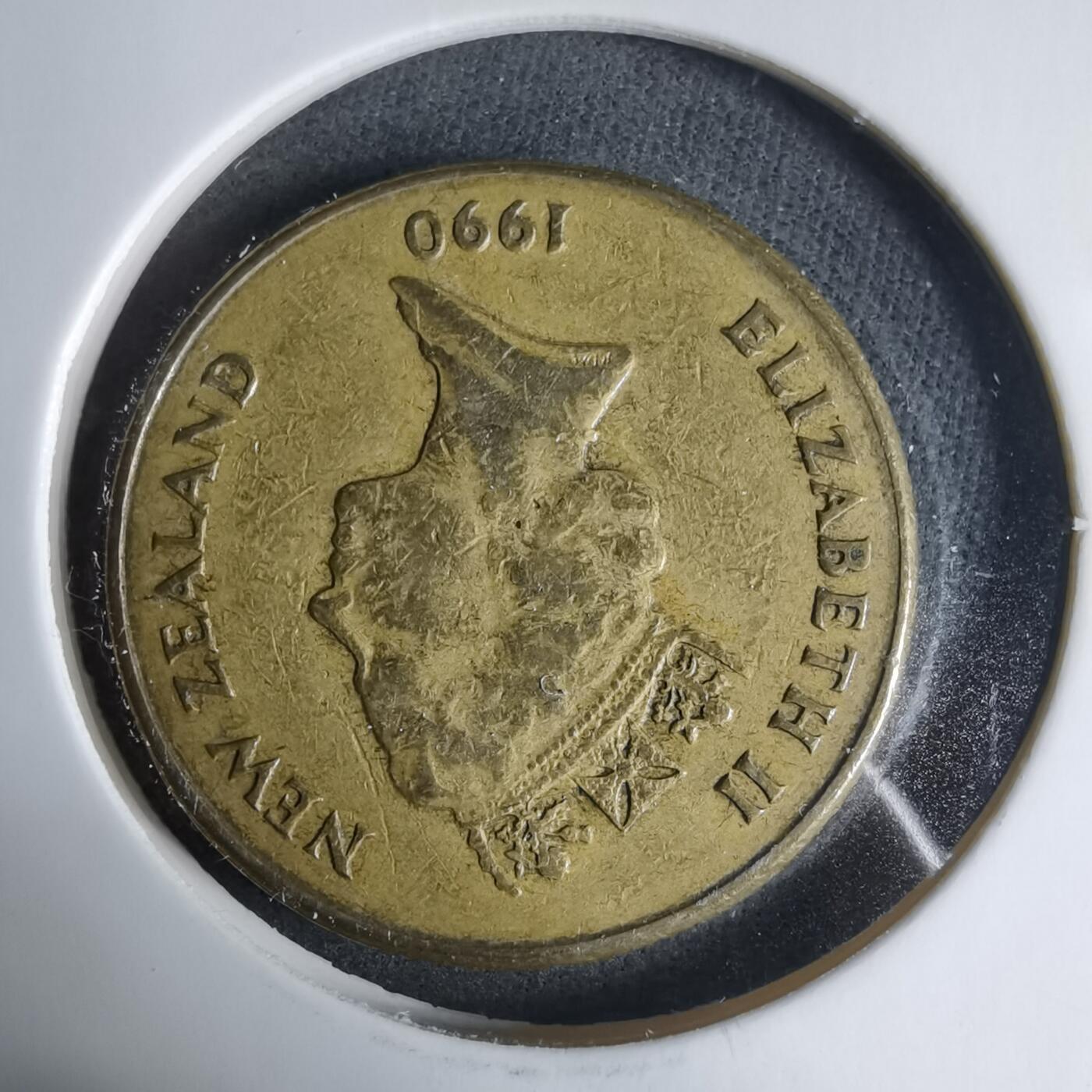 沼泽如烟--第927场 新西兰1990年一元