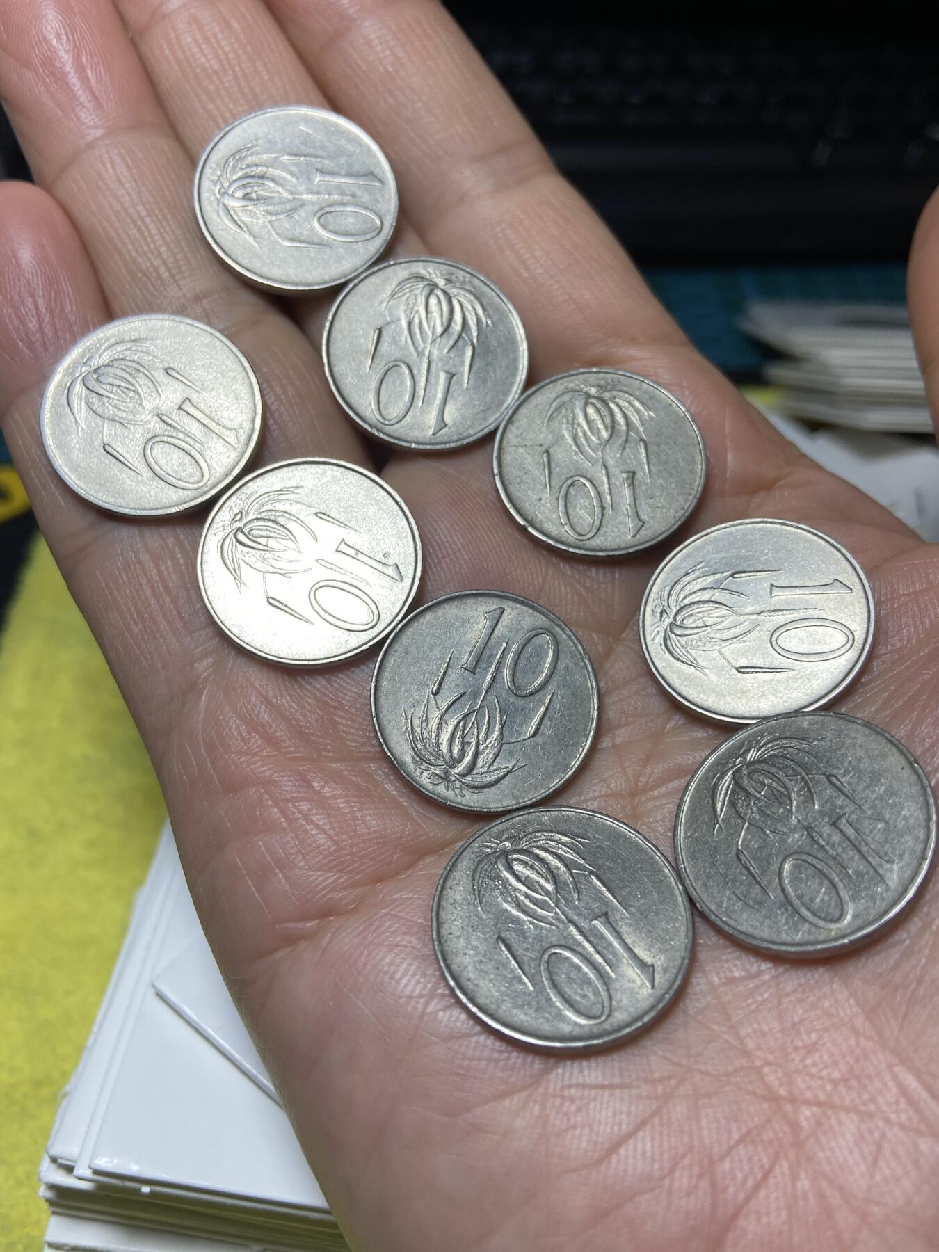 2025年第一百三十五场(总第一百六十一场）外国好品纸夹散币场(免佣金) 南非🇿🇦1965年10分9枚(独立后第二套，含布尔语和英语两个版)