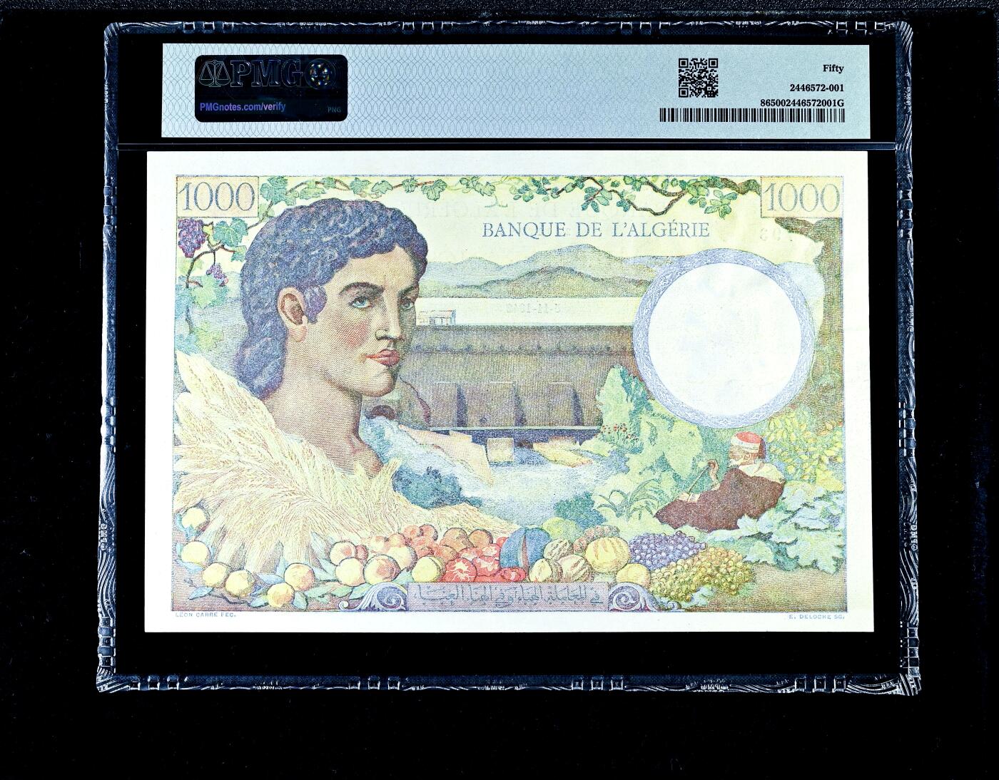 【Blue Auction】世界纸币精拍第760期——18级TOP拍卖/信誉/品质/专业/高效💫 【仅2张更高分 无全新存世 好品难遇】阿尔及利亚 1942年1000法郎 大票幅 农村风光唯美 一家三口很温馨 色彩艳丽 法属经典 PMG50状态佳无背标 值得收藏 