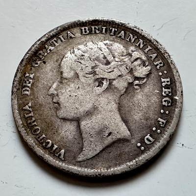 🌹外币初藏🌹🐯2025年第139场  每周二四六晚8️⃣点 接代拍 - 英国1884年维多利亚六便士银币