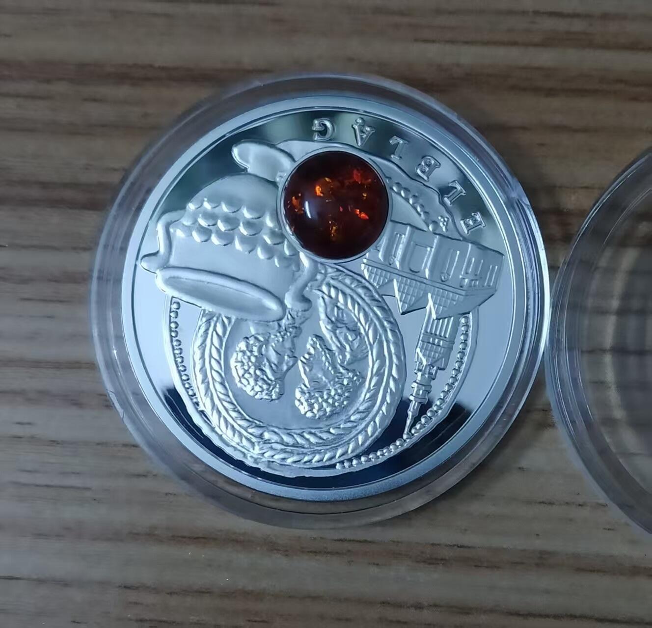 第184期拍卖 纽埃2011年，琥珀之路系列-埃尔布隆格(波兰). 镶嵌3D立体大颗粒琥珀、精制纪念银币. 盒证全. 实物更漂亮. 国外售价129美元