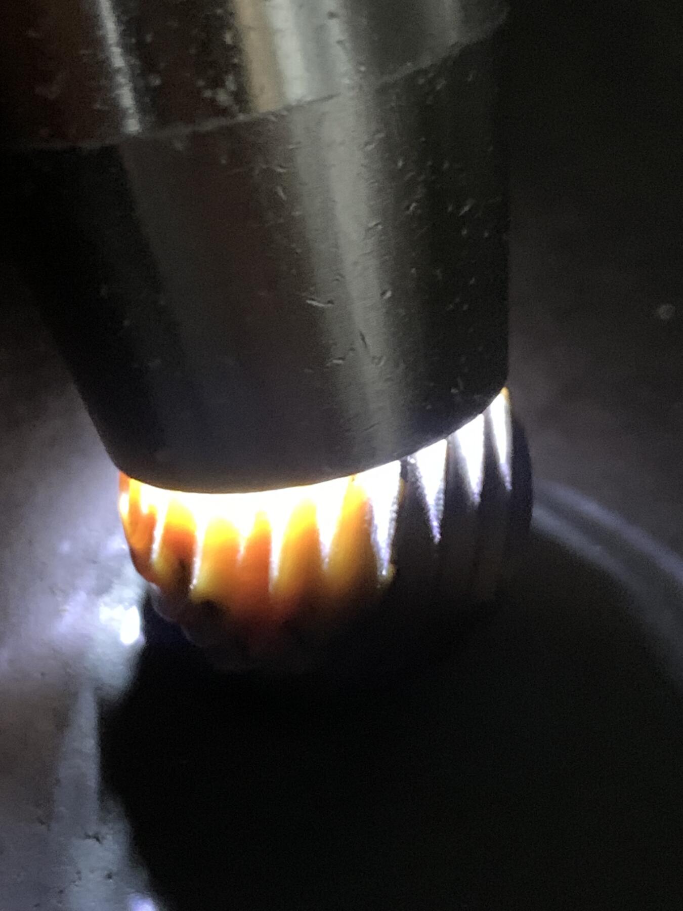 精美亚光战国红玛瑙手工雕刻转纹珠一颗！