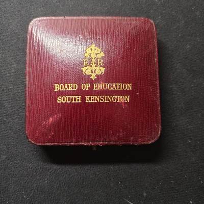 【全场包邮】纯粹捡漏拍505场 - 【纪念章】英国1906年爱德华七世时期国家艺术成就奖纪念铜章-原盒