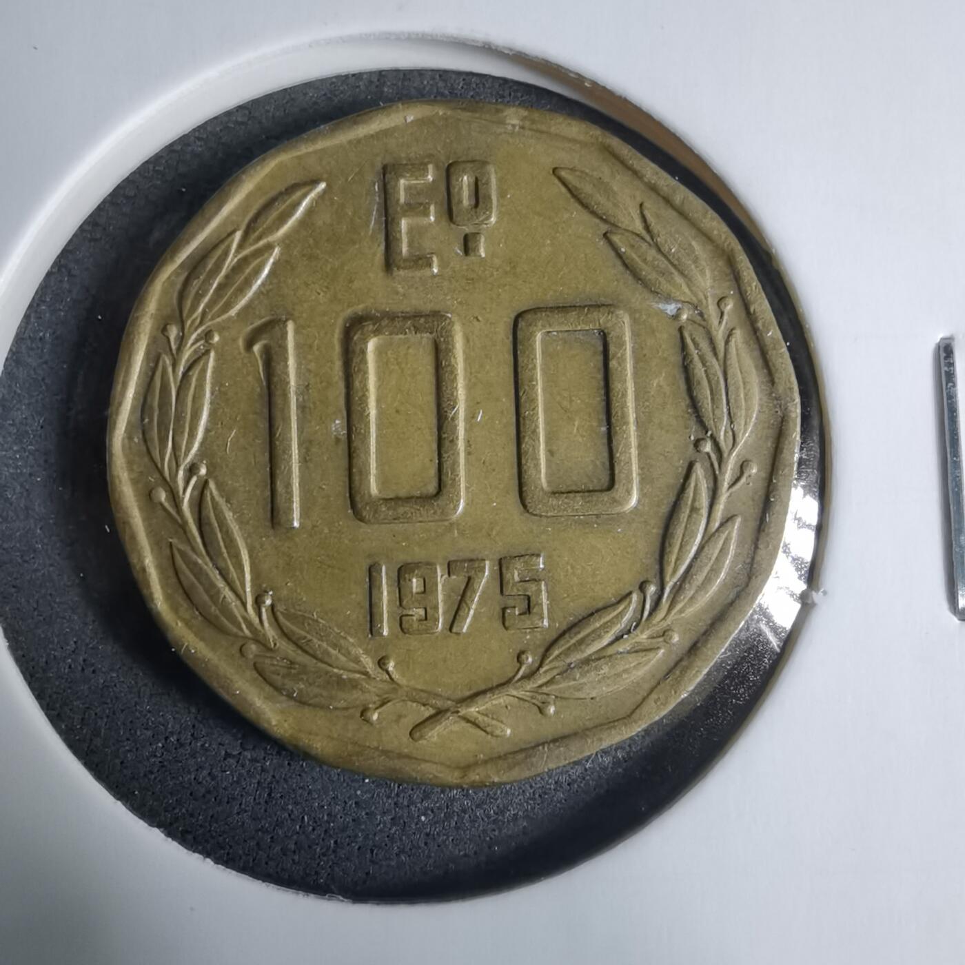 沼泽如烟--第927场 智利1975年100埃斯库多