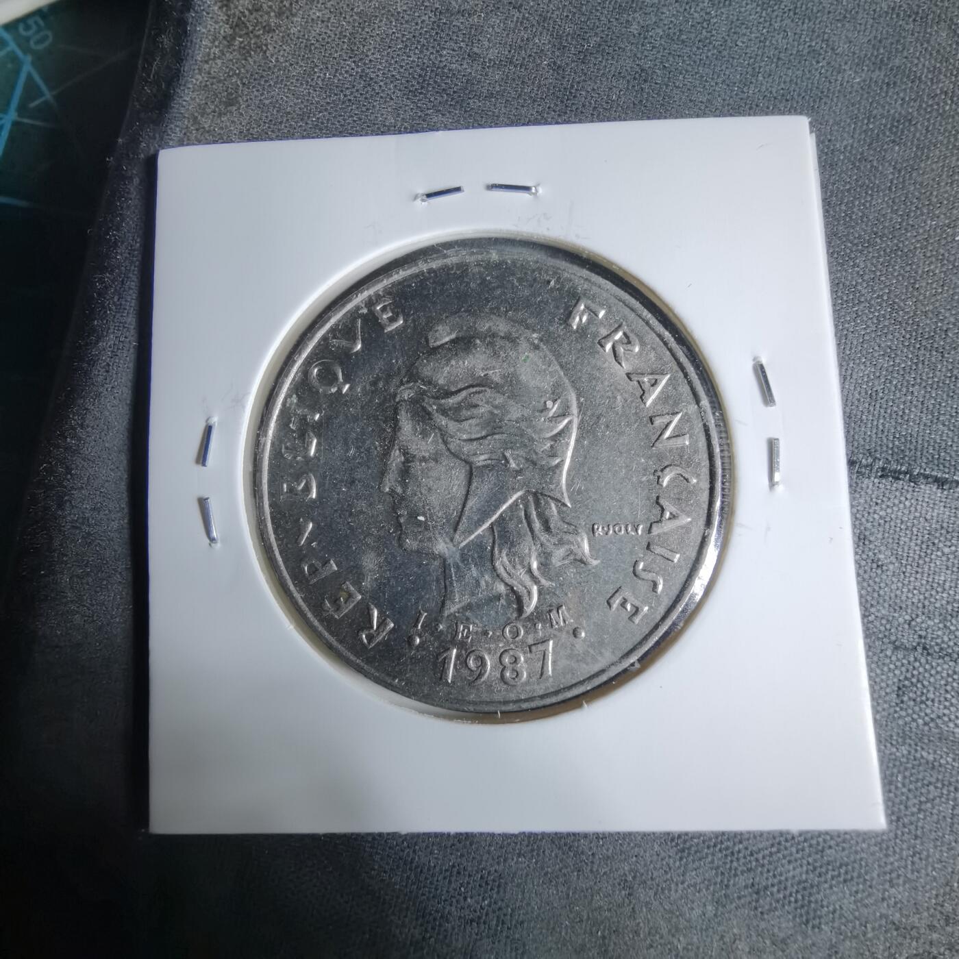 沼泽如烟--第927场 法属新喀里多尼亚1987年50法郎