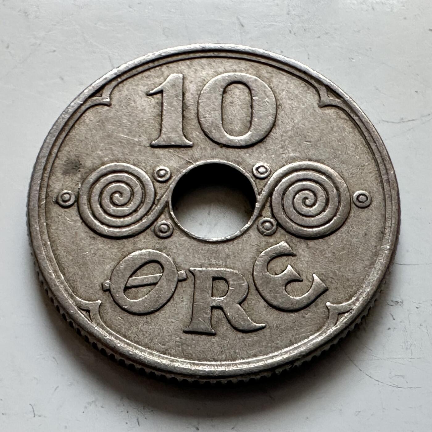 🌹外币初藏🌹🐯2025年第139场  每周二四六晚8️⃣点 接代拍 法罗群岛1941年10欧尔 单年版