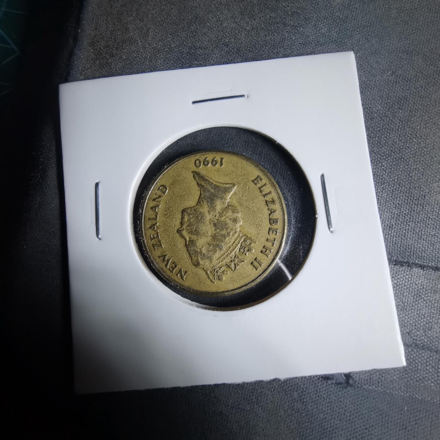 沼泽如烟--第927场 新西兰1990年一元