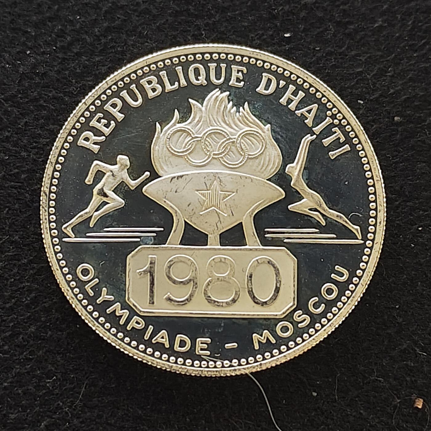 【全场包邮】纯粹捡漏拍485场（免费代拍第22场） 【少见】海地1977年50古德莫斯科奥运会（31.5毫米21.5克）精制纪念银币-量3720