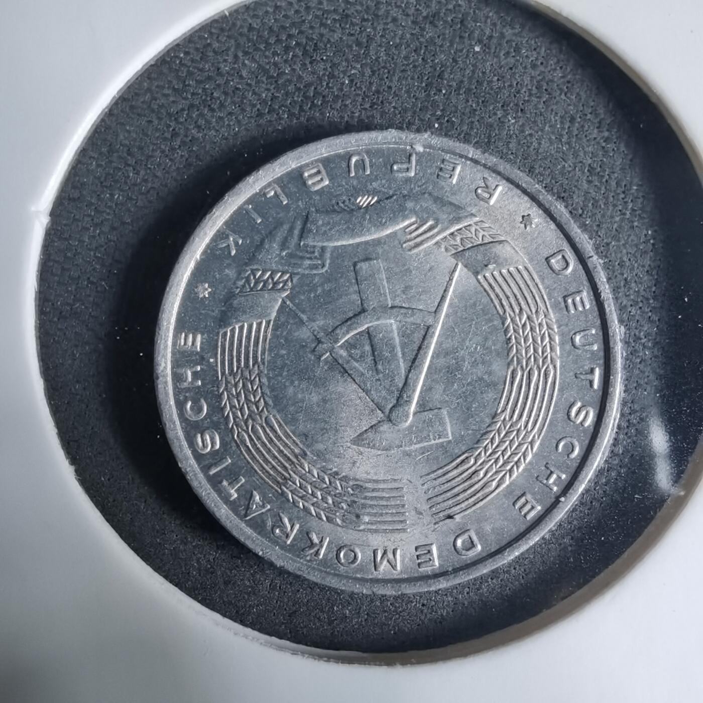 沼泽如烟--第927场 东德1968年5芬尼