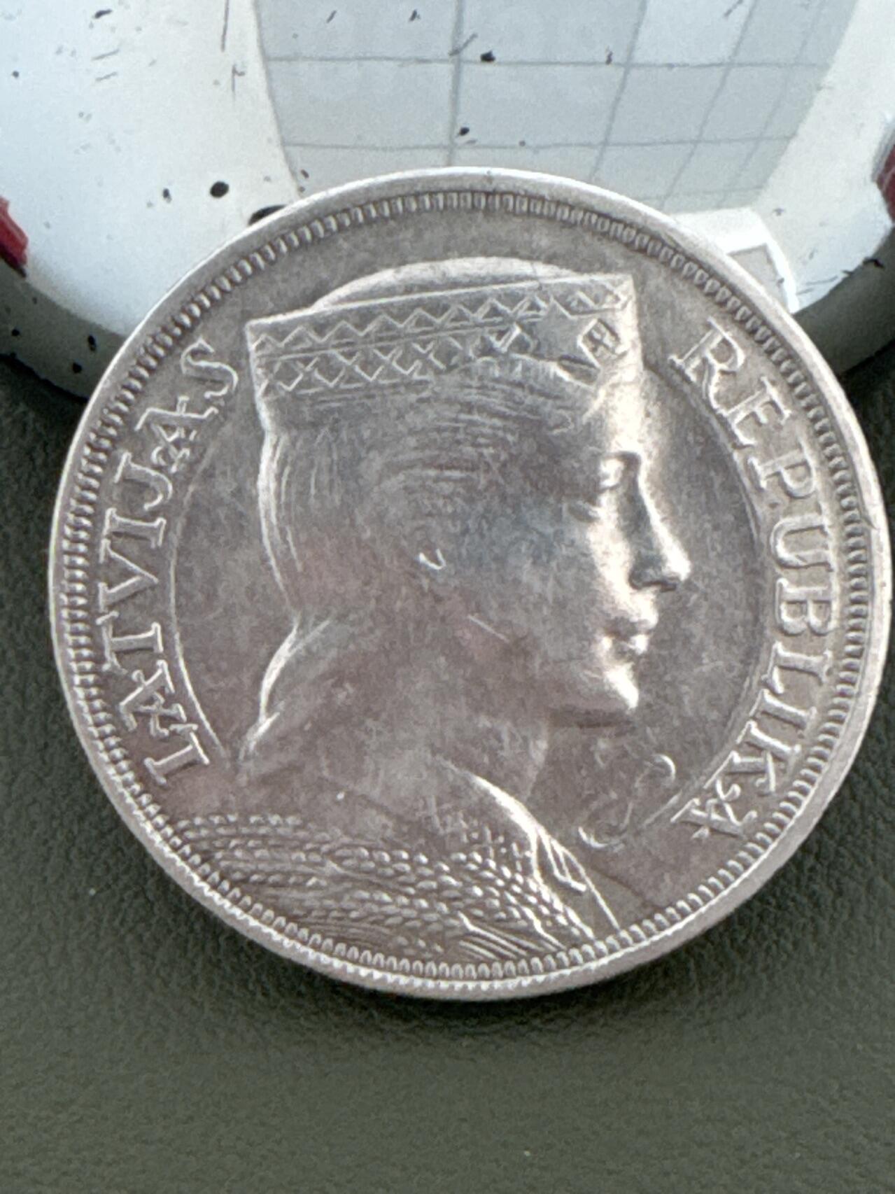 ❤️【币观天下】❤️ 第334期钱币拍卖- 2025.12.12周五晚上6点半场-长期征集拍品 拉脱维亚1931年5拉特女神银币