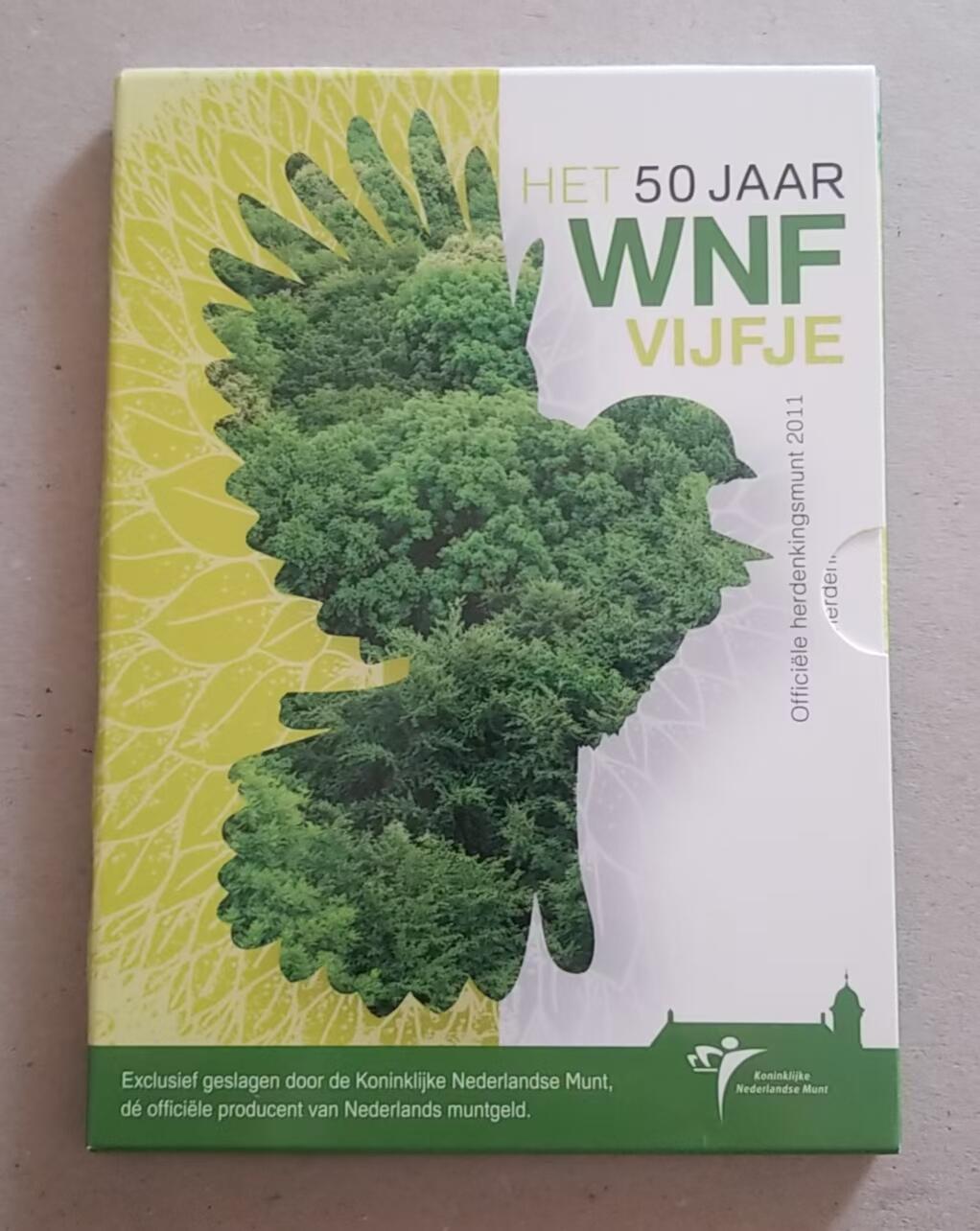 ❤️【币观天下】❤️ 第334期钱币拍卖- 2025.12.12周五晚上6点半场-长期征集拍品 荷兰2011年世界自然基金会成立50周年精制银币入围克劳斯年度最佳硬币，面值5欧元，925银15.5克，原装卡币。