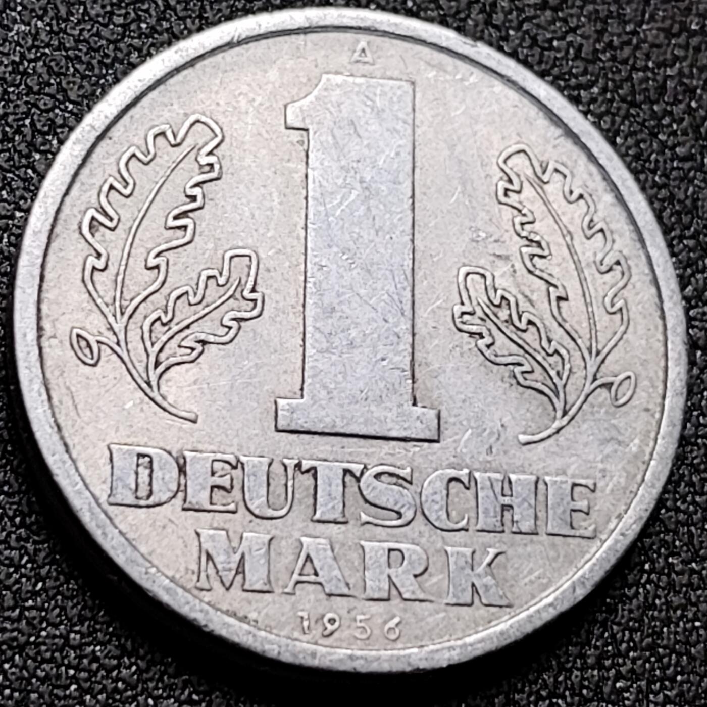 泉币菌-第143场-精品福利场 稀少 东德民主德国 1956年1马克铝币 双排字25mm