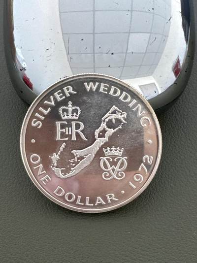 ❤️【币观天下】❤️ 第334期钱币拍卖- 2025.12.12周五晚上6点半场-长期征集拍品 - 百慕大1972年女王访问精制银币