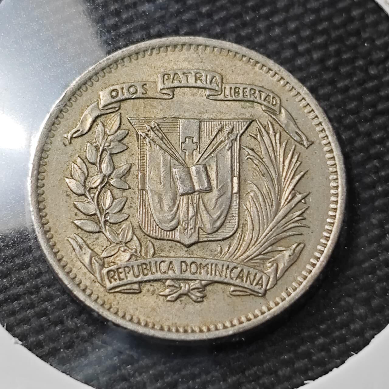 KK钱币收藏小铺 第377期  2月预留时间 周末发货  1967多米尼加10分