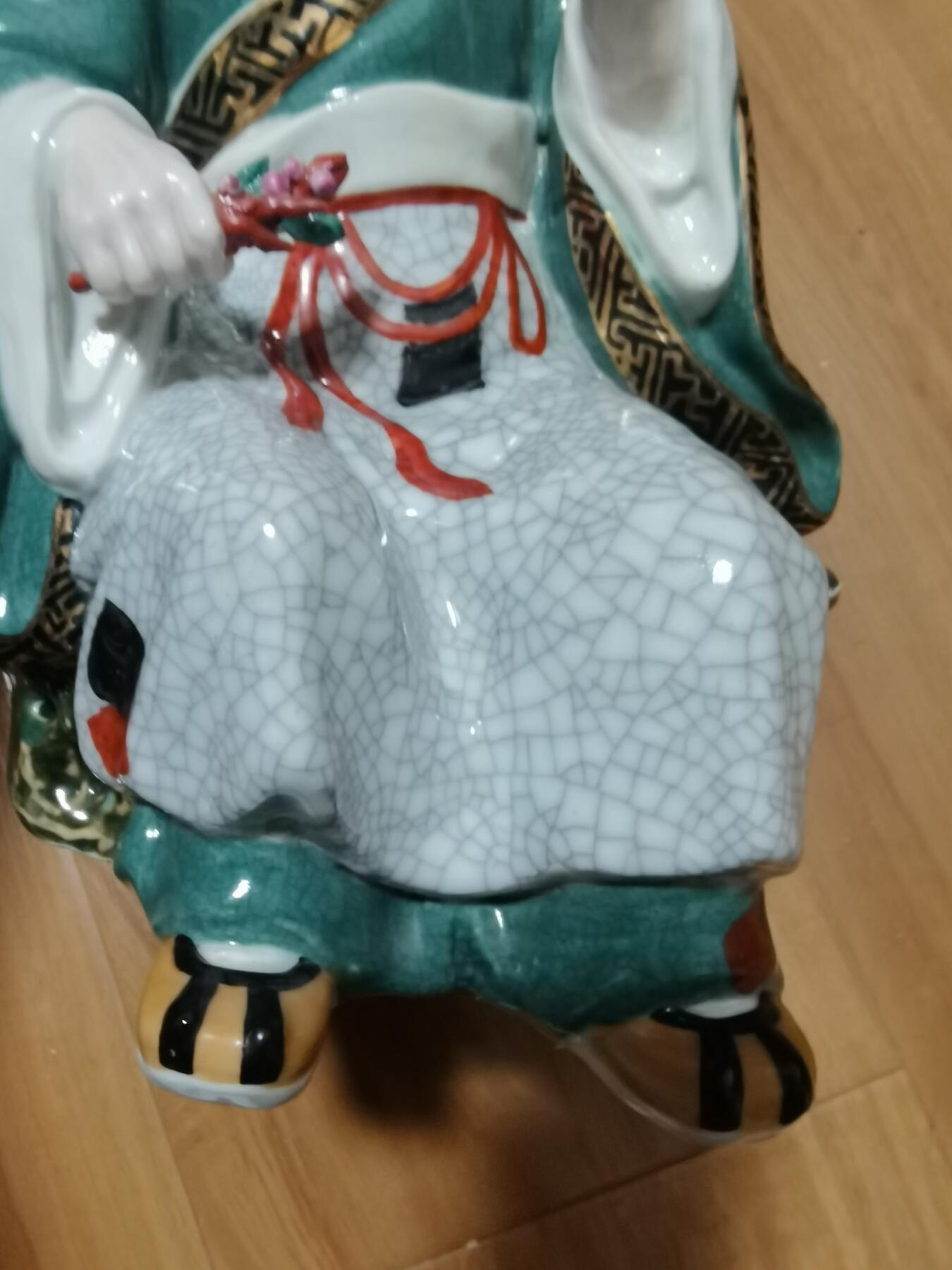 何水根华佗景德镇早期粉彩瓷像摆件