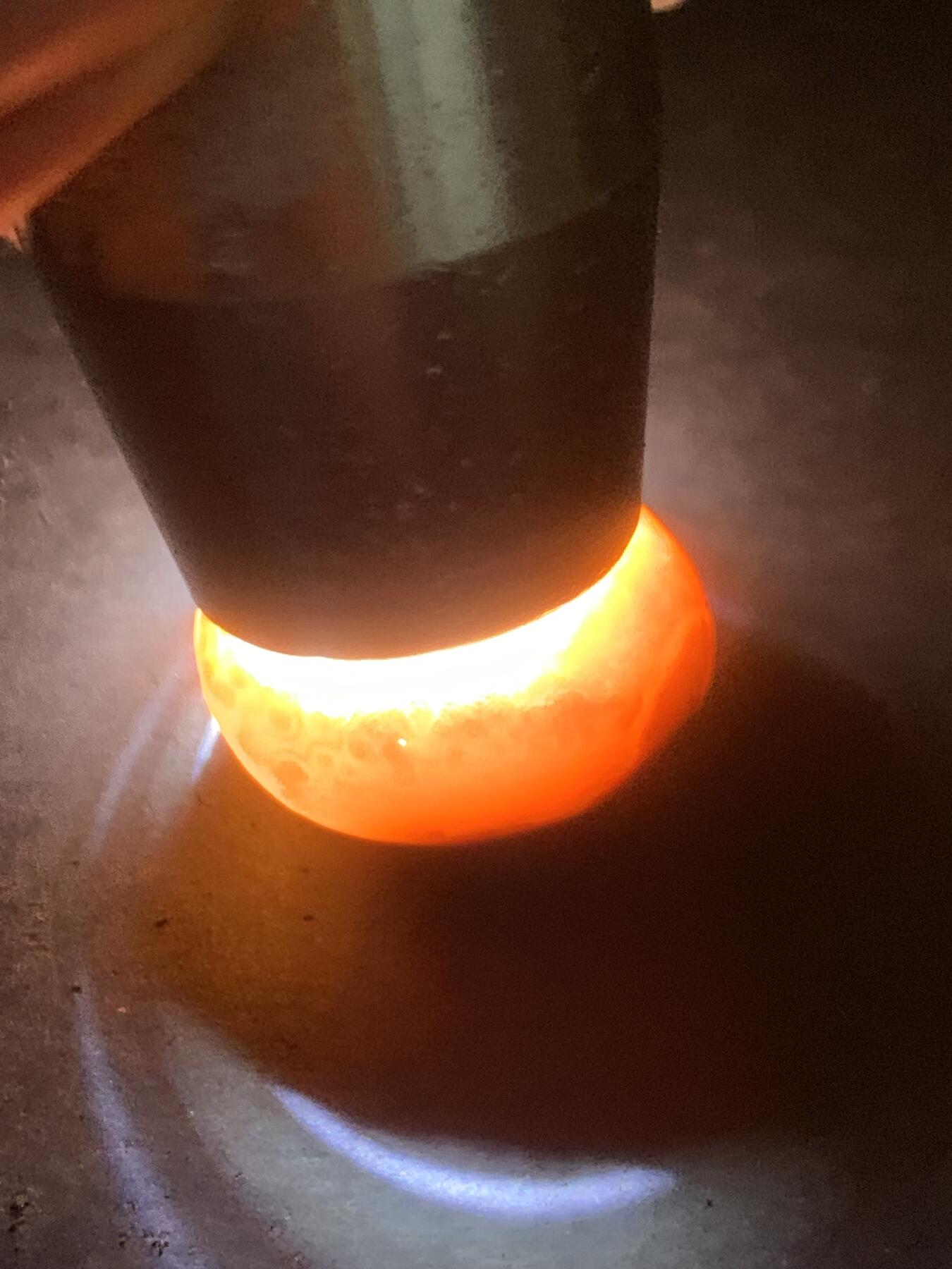 精美战国红玛瑙原皮天眼原石一个，