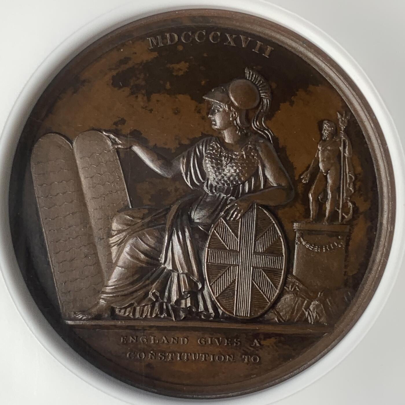 掌中浮雕-藏着的欧洲第045场 NGC MS62 : 1817年英属爱奥尼亚岛宪法铜章，  41mm