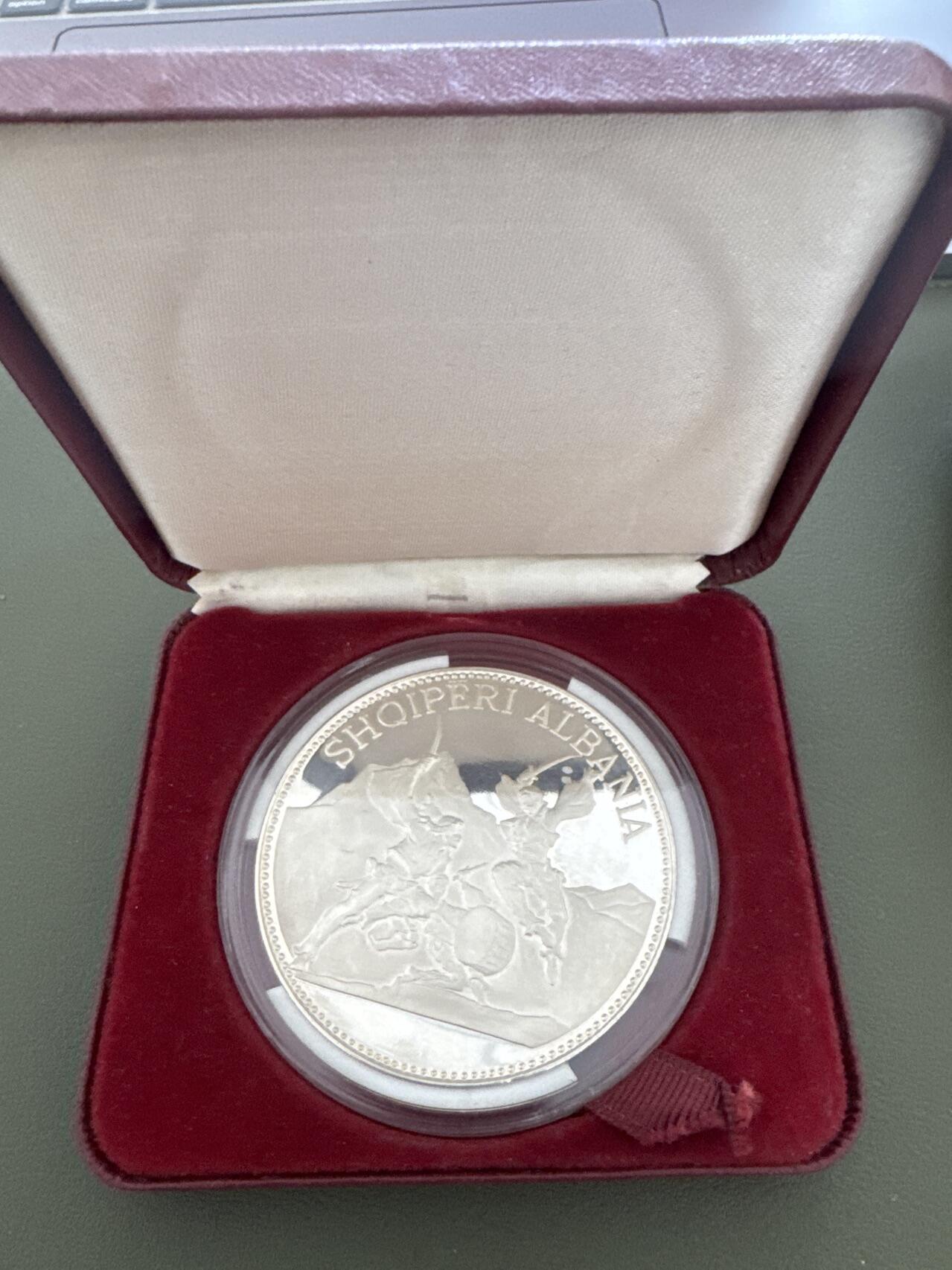 ❤️【币观天下】❤️ 第334期钱币拍卖- 2025.12.12周五晚上6点半场-长期征集拍品 阿尔巴尼亚1970年精制83.33克银币发行量500枚