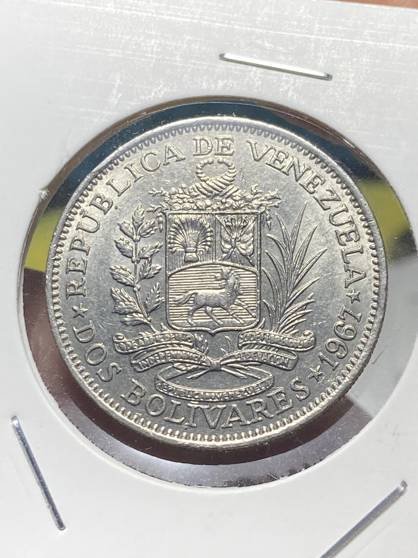 2025年第一百三十五场(总第一百六十一场）外国好品纸夹散币场(免佣金) 好品–委内瑞拉🇻🇪1967年2玻利瓦尔(第四版首发年，I版伦敦造)