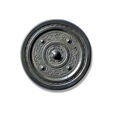 上海匡时2025年秋季拍卖会 中国历代钱币 铜镜专场 - 四乳四神镜 圆形，圆钮，柿蒂纹钮座。钮座外以四枚乳钉将镜背主题纹饰分隔四区，分饰青龙对羽人、白虎对瑞兽、朱雀对凤鸟、玄武对灵草，四神情态诙谐，刻画细致入微，表情生动。