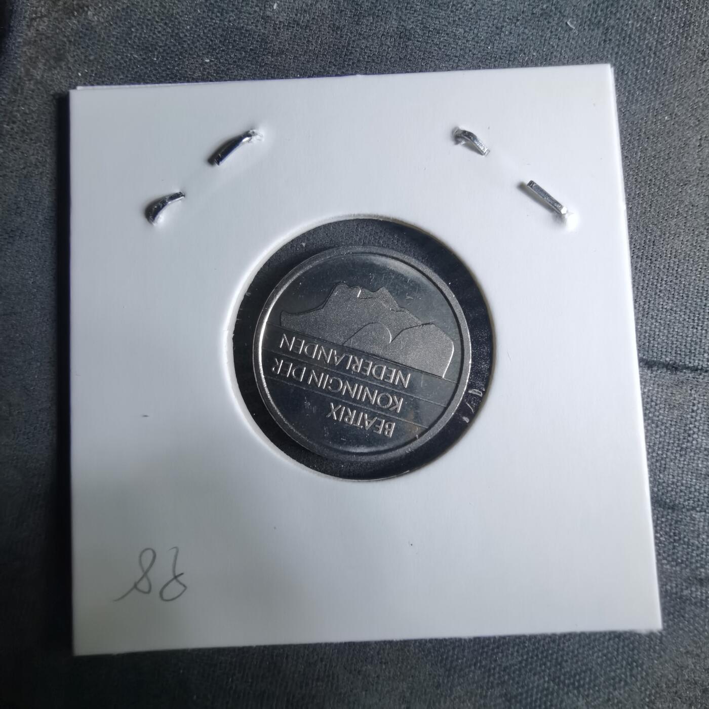 沼泽如烟--第926场 荷兰1996年25分