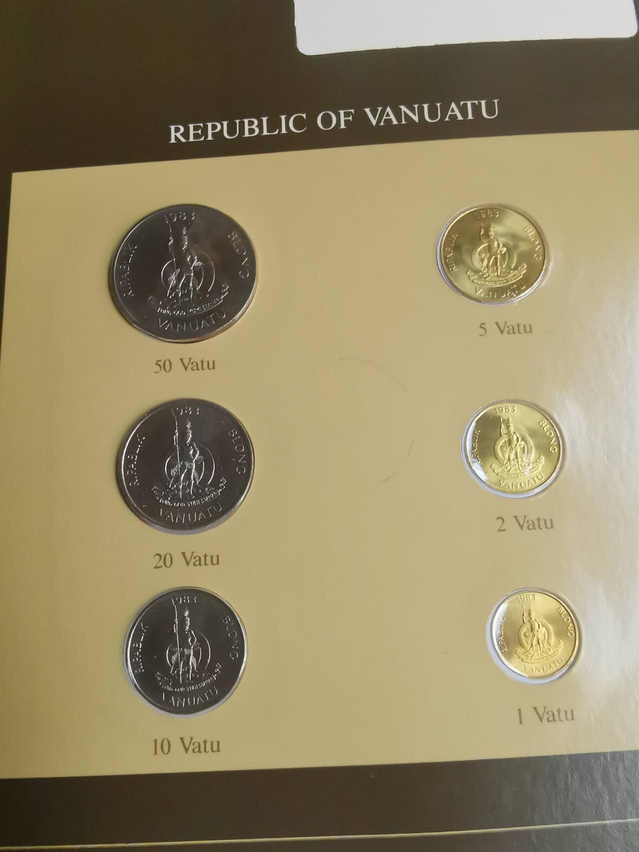 巨藏钱币第七期硬币场12月12号20点开拍 瓦努阿图富兰克林邮币卡封装套币