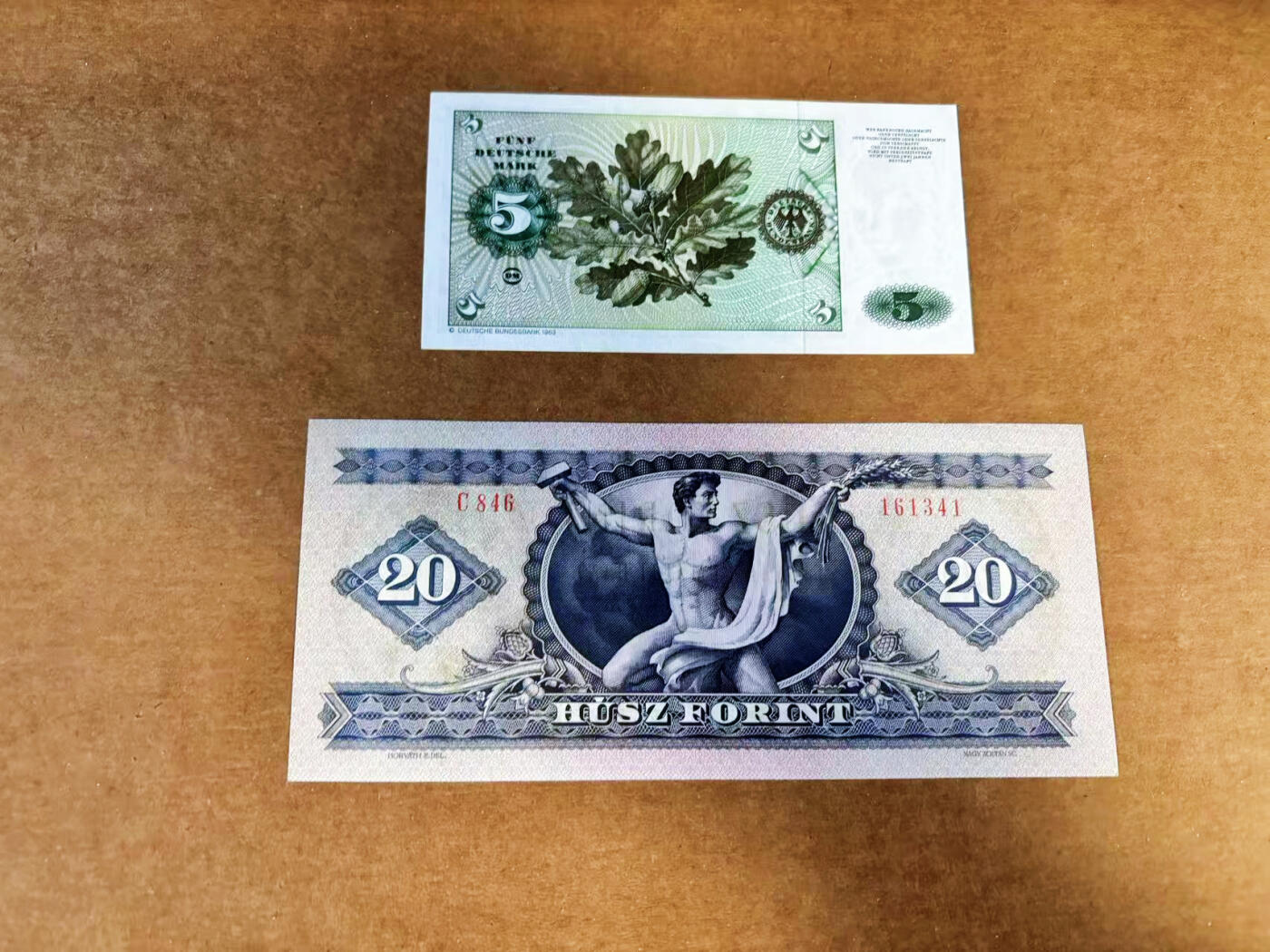 【Blue Auction】世界纸币精拍第760期——18级TOP拍卖/信誉/品质/专业/高效💫 【一组5张 含AA冠】多国纸币一组 全新UNC