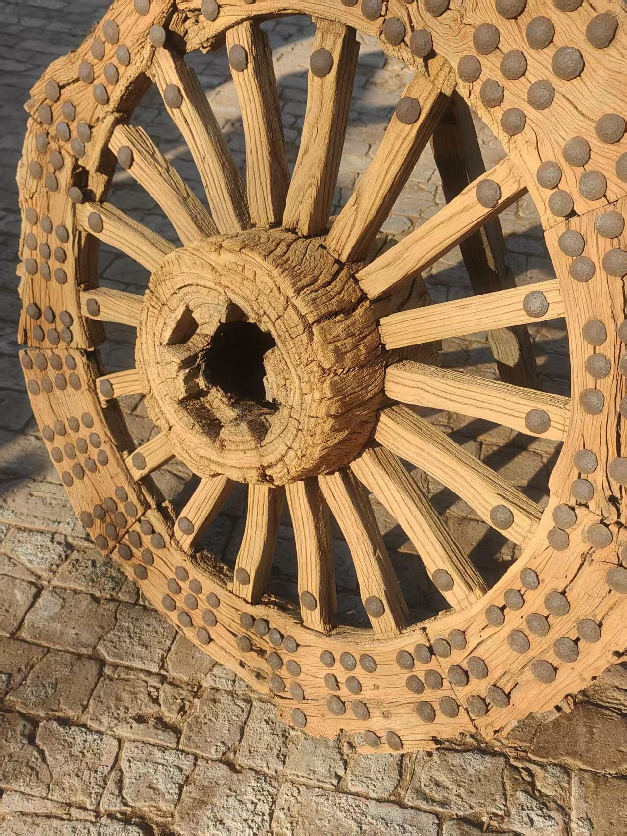 精品枣木老车轮，风化漂亮，沧桑感十足，寓意财源滚滚来，民宿，茶空间侘寂风装修摆放佳品