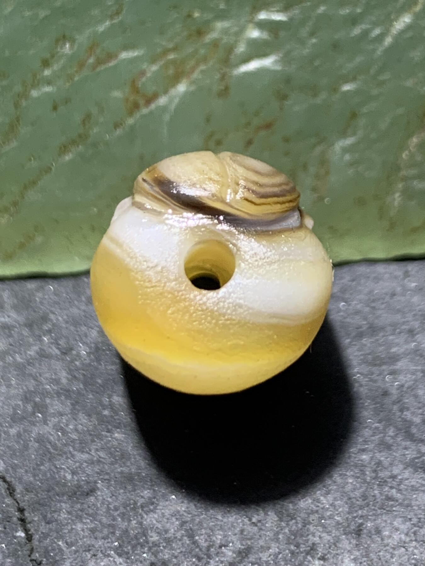 精美亚光高玉化海洋玉髓手工俏色巧雕甲壳虫直桶，桶珠一个！