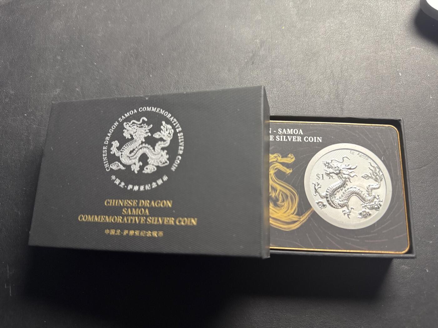 ❤️【币观天下】❤️ 第334期钱币拍卖- 2025.12.12周五晚上6点半场-长期征集拍品 萨摩亚2025年中国龙精制银锌合金双金属纪念币黑卡装帧币