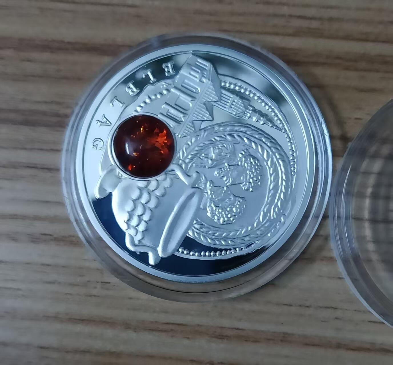 第184期拍卖 纽埃2011年，琥珀之路系列-埃尔布隆格(波兰). 镶嵌3D立体大颗粒琥珀、精制纪念银币. 盒证全. 实物更漂亮. 国外售价129美元