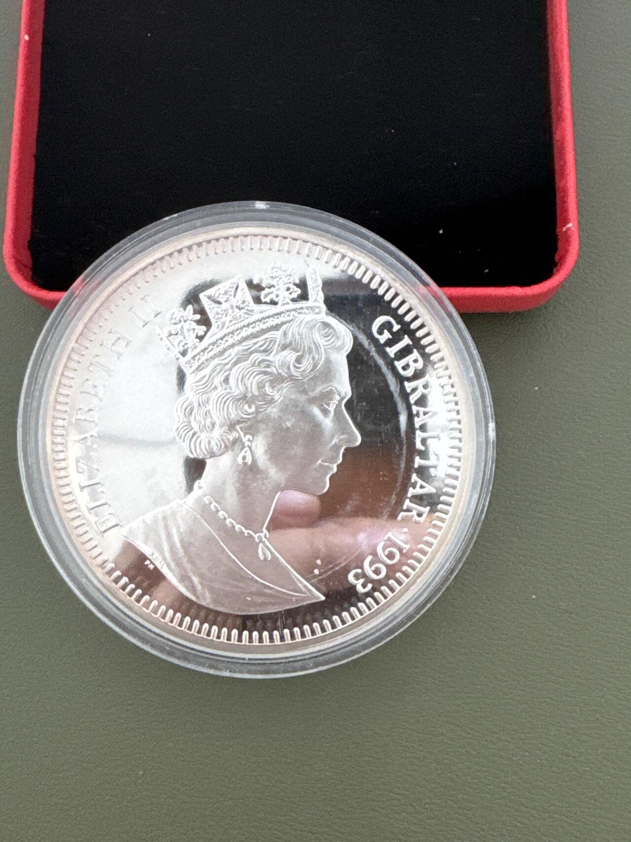 ❤️【币观天下】❤️ 第334期钱币拍卖- 2025.12.12周五晚上6点半场-长期征集拍品 直布罗陀1993年铁路隧道精制银币155.92克发行量2000枚